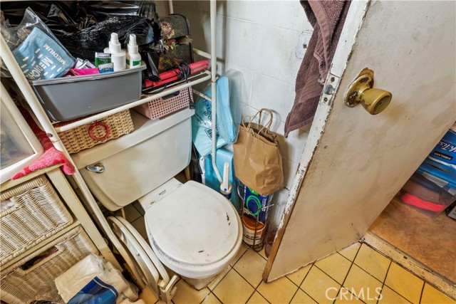 Los Angeles, California, 90022, United States, 5 Bedrooms Bedrooms, ,Residential,For Sale,1979575