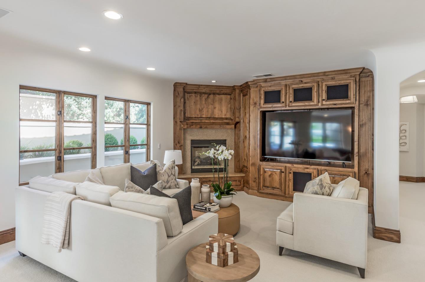 Menlo Park, California, 94025, United States, 5 Bedrooms Bedrooms, ,7 BathroomsBathrooms,Residential,For Sale,1941806