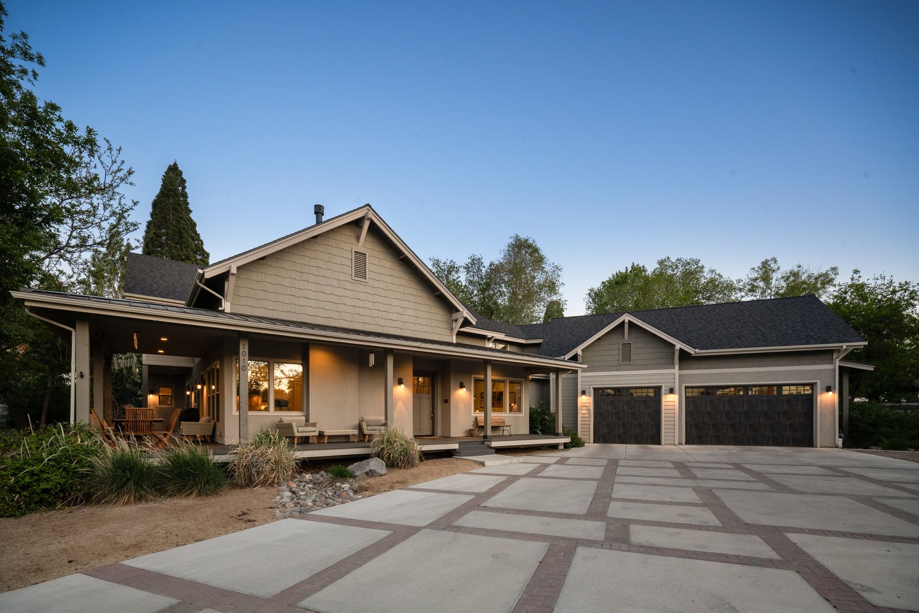  Refined living on one of Reno