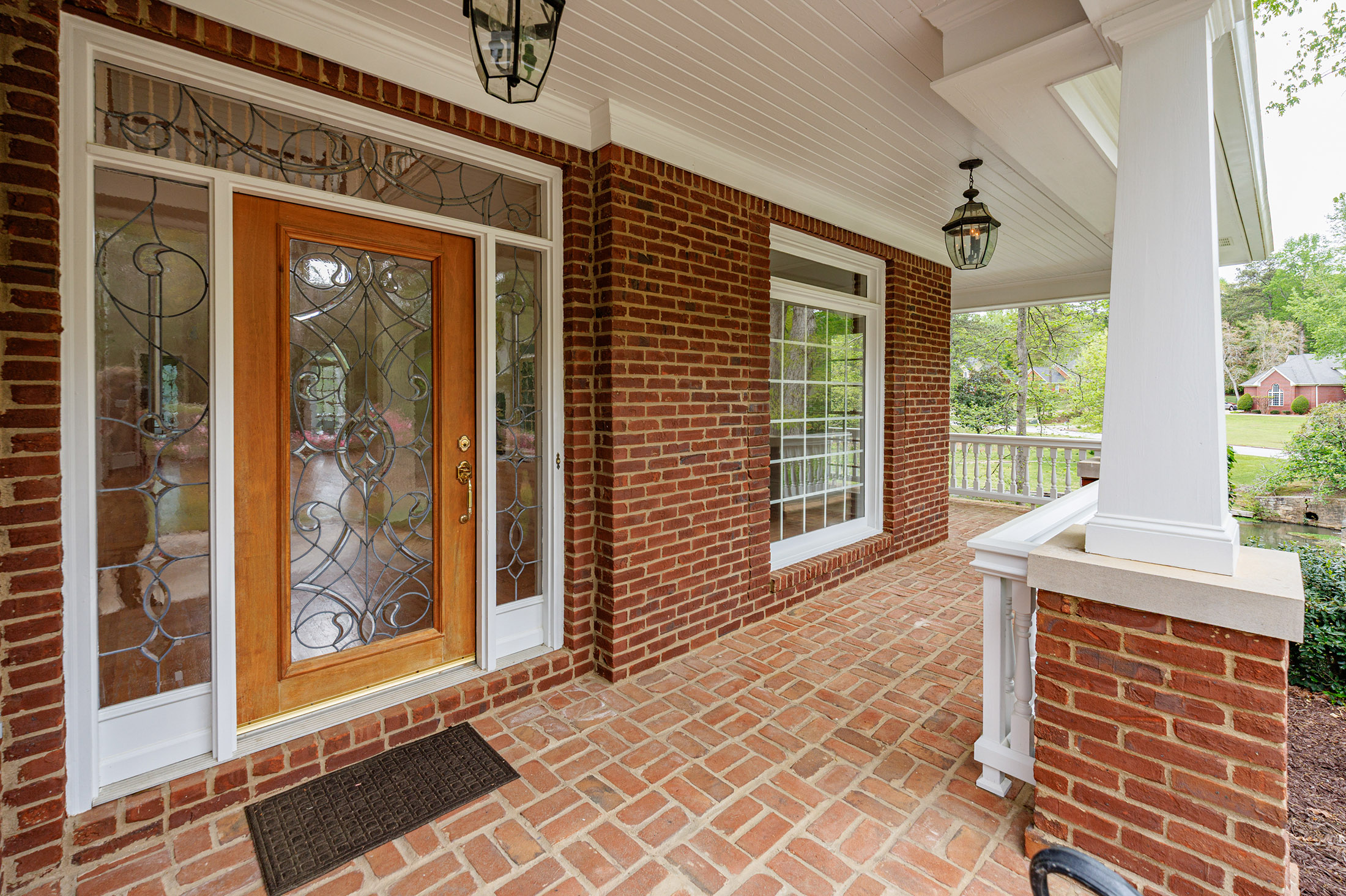  A Rare Opportunity to Own a Developer-Designed Lakefront Estate - 物件實景