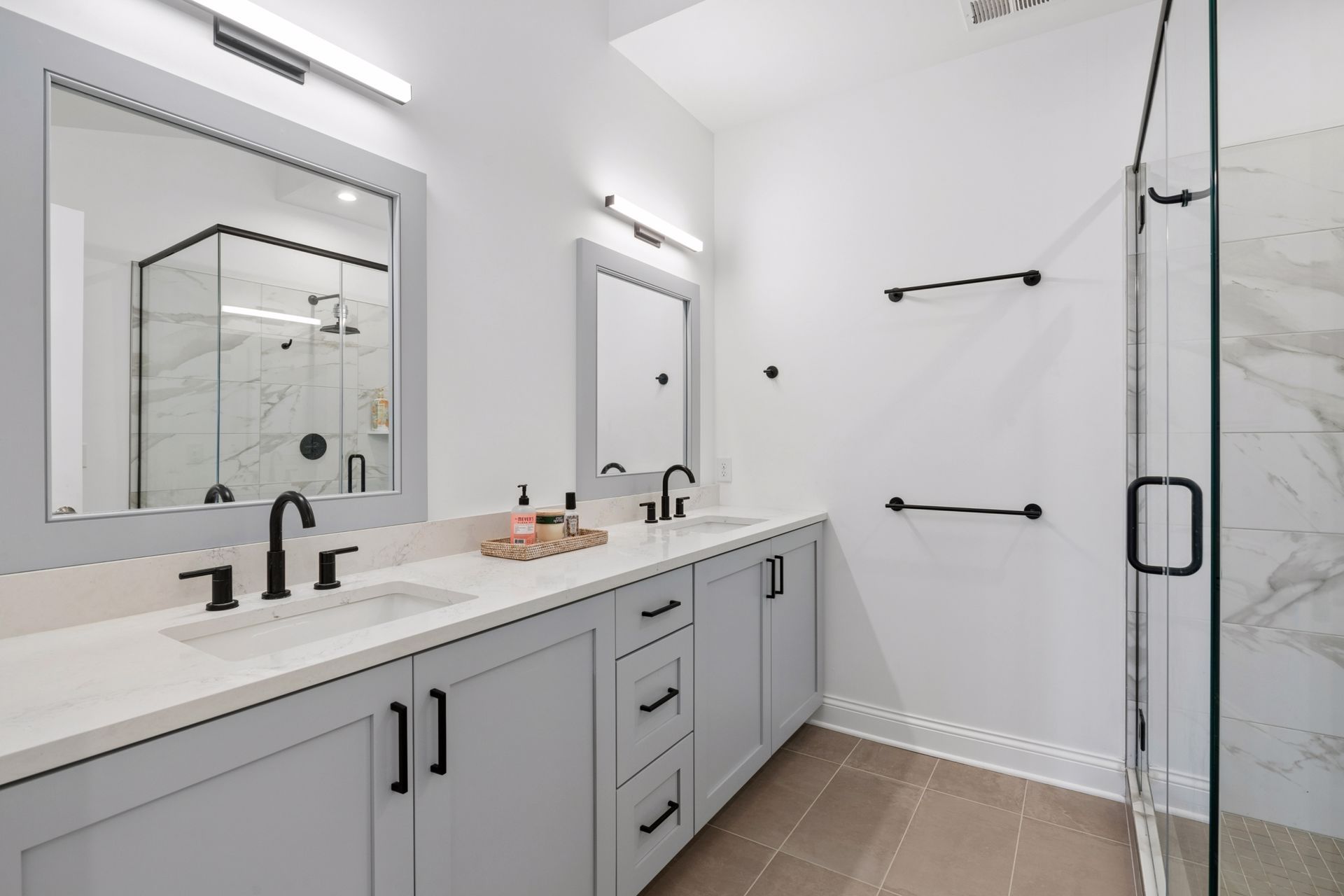  Elevated Living with Sophisticated Style - 物件實景