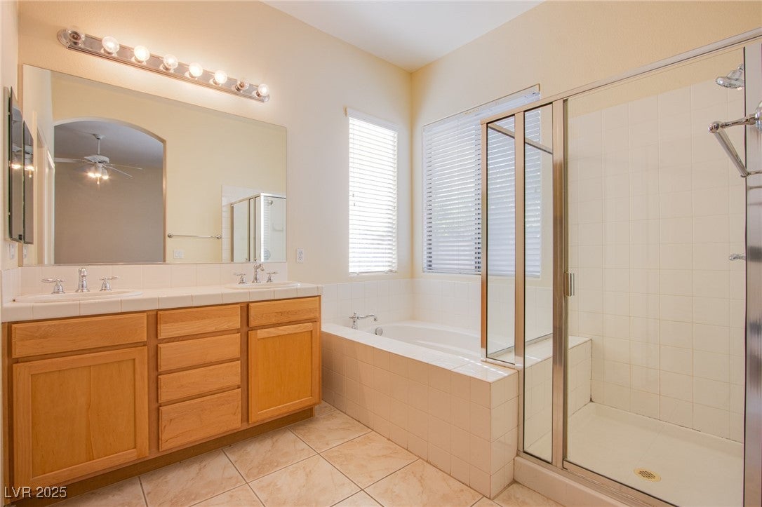 Las Vegas, Nevada, 89143, United States, 3 Bedrooms Bedrooms, ,2 BathroomsBathrooms,Residential,For Sale,1977529