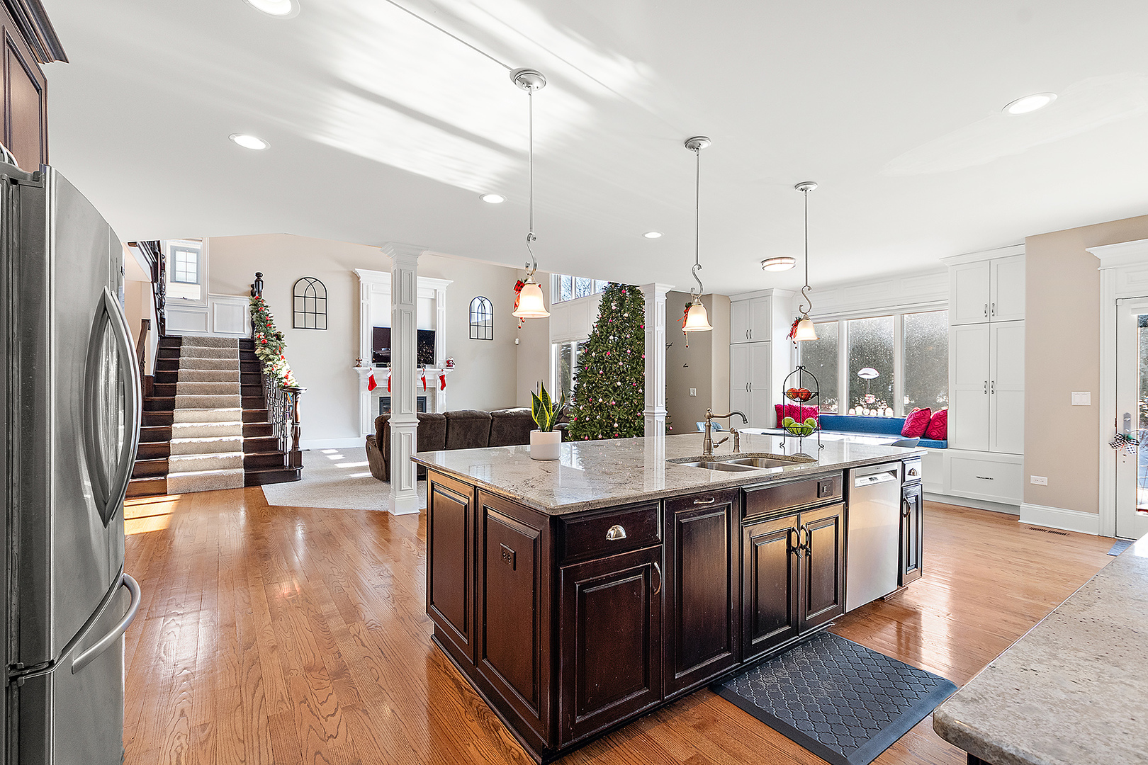 Mokena, Illinois, 60448, United States, 5 Bedrooms Bedrooms, ,4 BathroomsBathrooms,Residential,For Sale,2005248