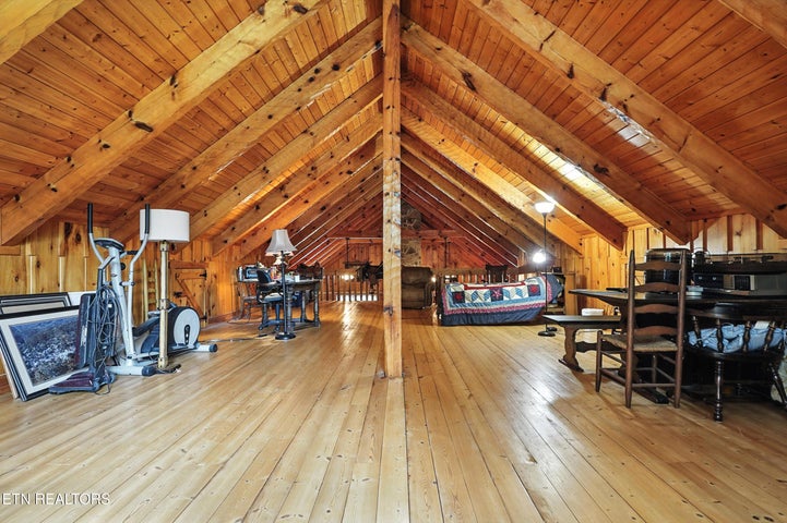 Jonesville, Virginia, 24263, United States, 6 Bedrooms Bedrooms, ,2 BathroomsBathrooms,Residential,For Sale,1979126