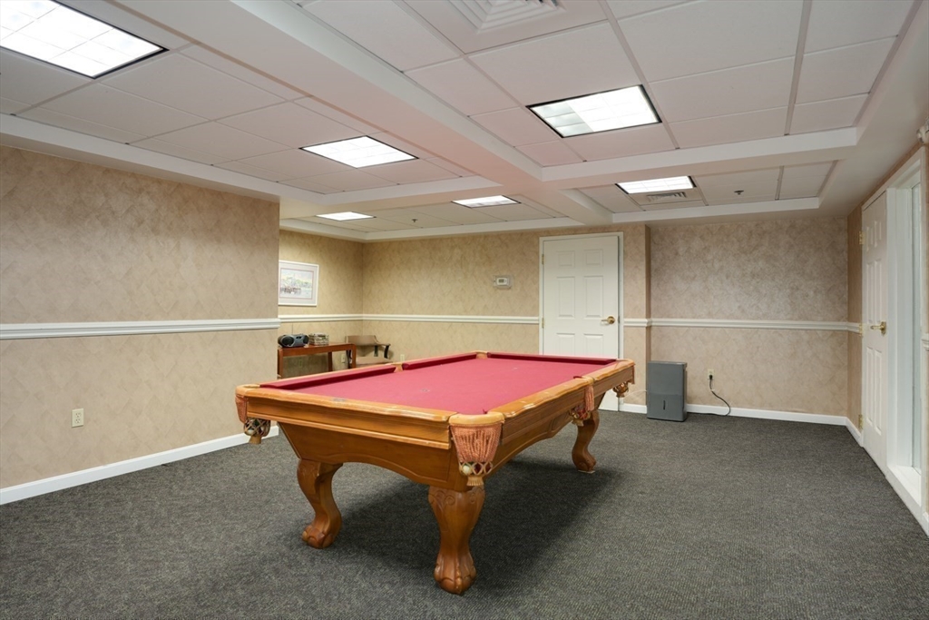 Dedham, Massachusetts, 02026, United States, 2 Bedrooms Bedrooms, ,2 BathroomsBathrooms,Residential,For Sale,1950986
