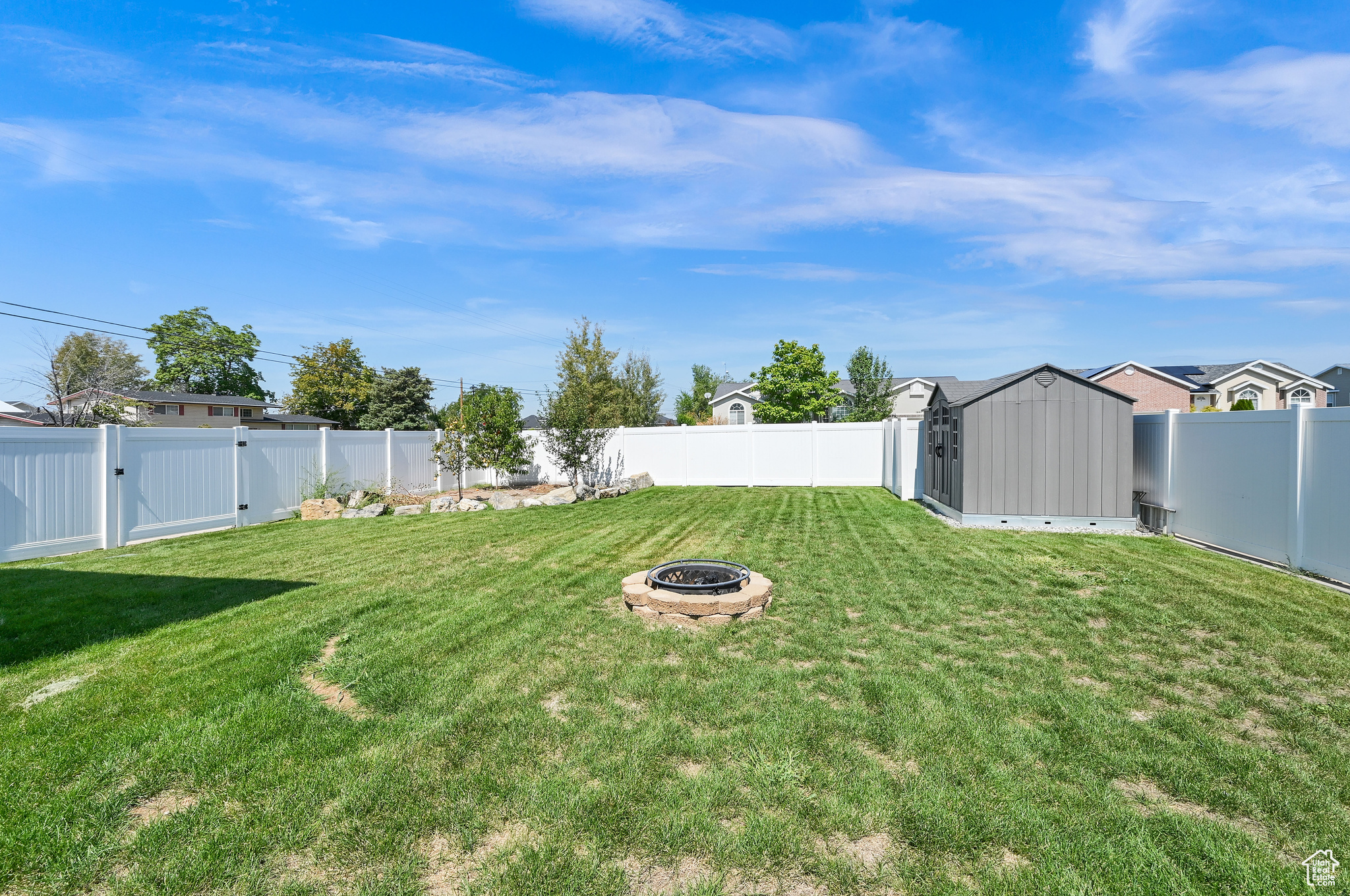 Syracuse, Utah, 84075, United States, 5 Bedrooms Bedrooms, ,2 BathroomsBathrooms,Residential,For Sale,1938699