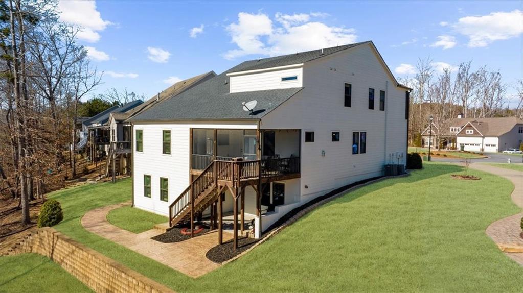 Dawsonville, Georgia, 30534, United States, 6 Bedrooms Bedrooms, ,6 BathroomsBathrooms,Residential,For Sale,1975306