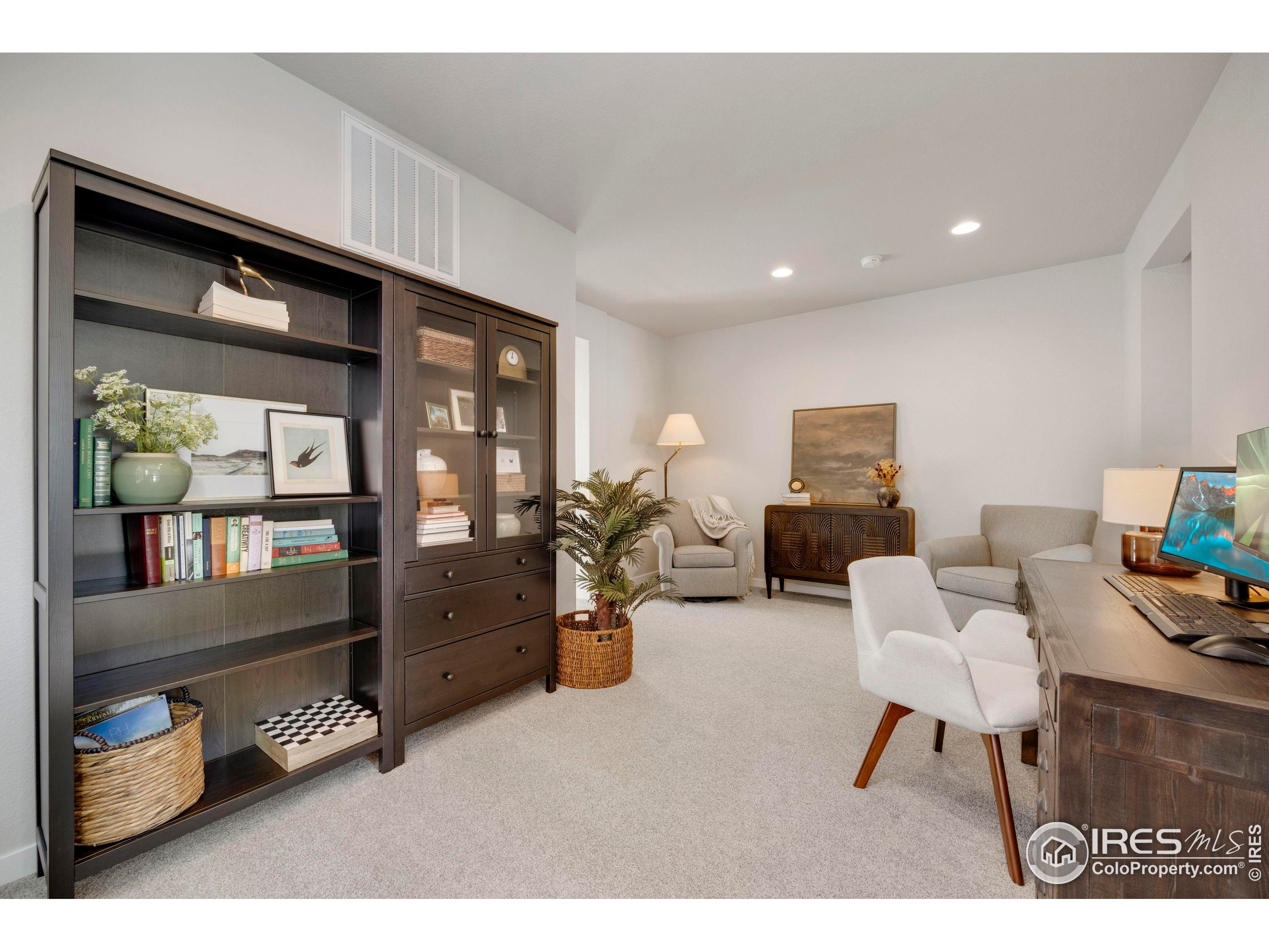 Broomfield, Colorado, 80023, United States, 3 Bedrooms Bedrooms, ,3 BathroomsBathrooms,Residential,For Sale,1805033