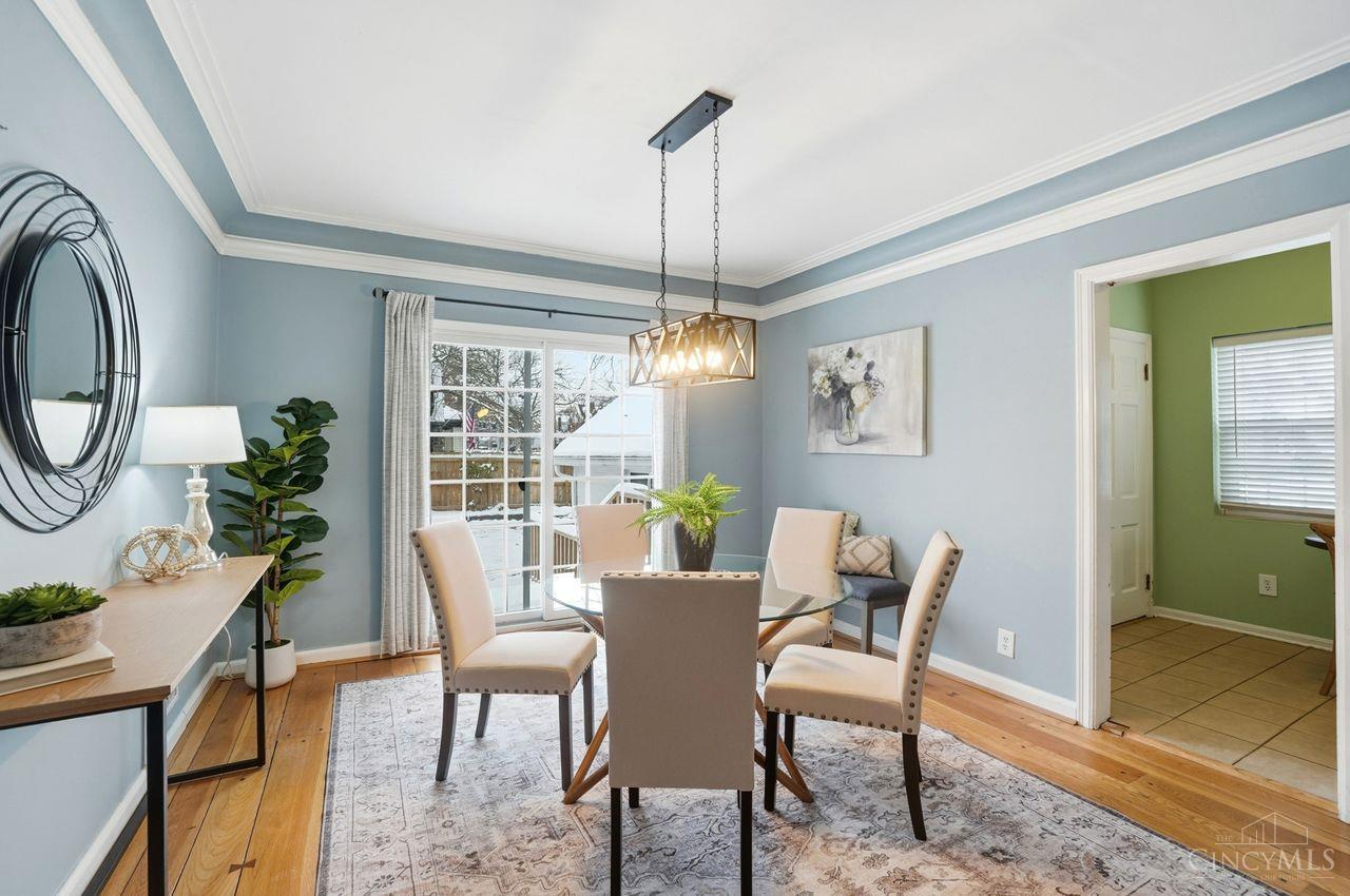 Cincinnati, Ohio, 45209, United States, 3 Bedrooms Bedrooms, ,4 BathroomsBathrooms,Residential,For Sale,2003338