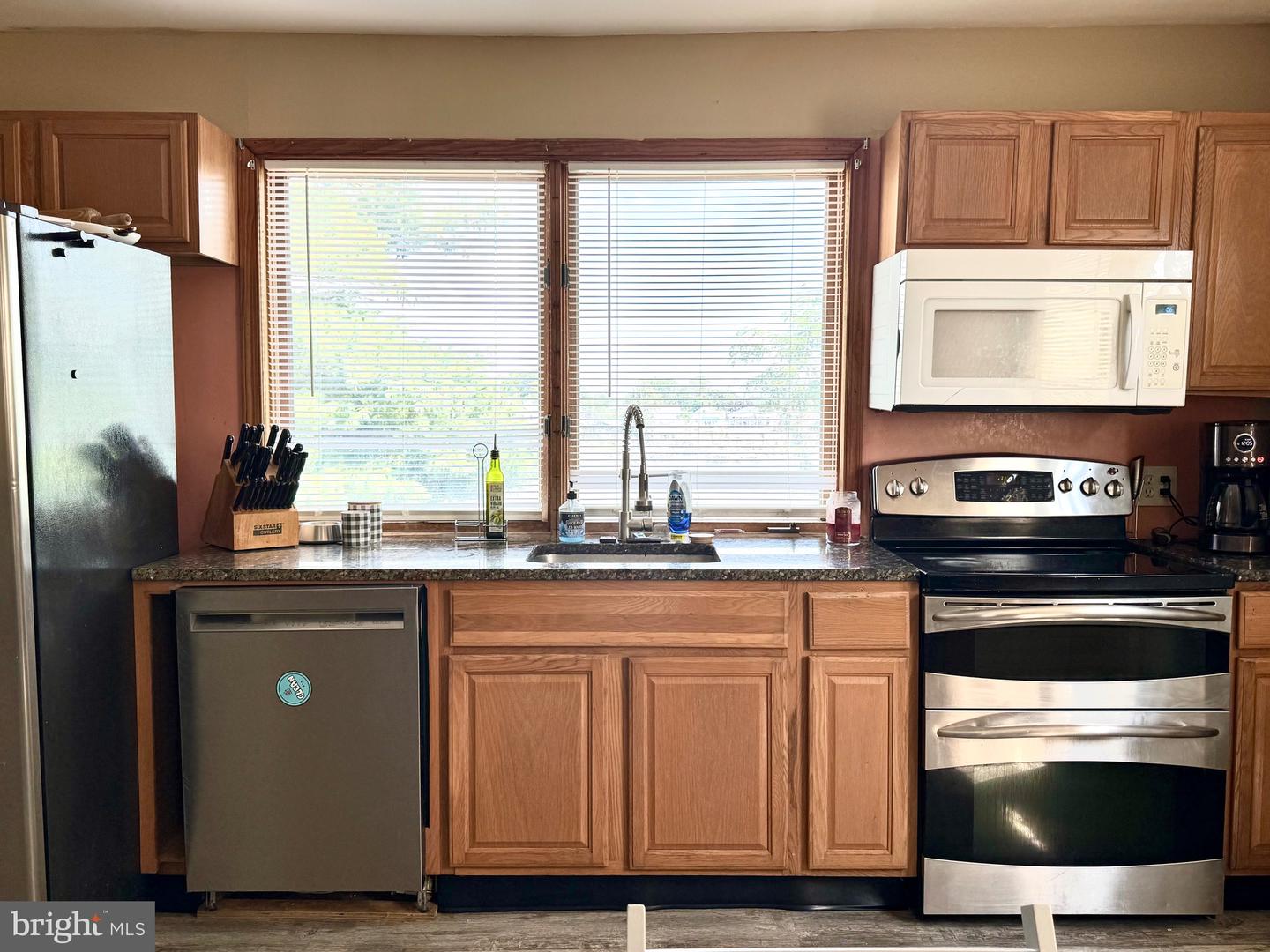 Dundalk, Maryland, 21222, United States, 3 Bedrooms Bedrooms, ,4 BathroomsBathrooms,Residential,For Sale,1906595
