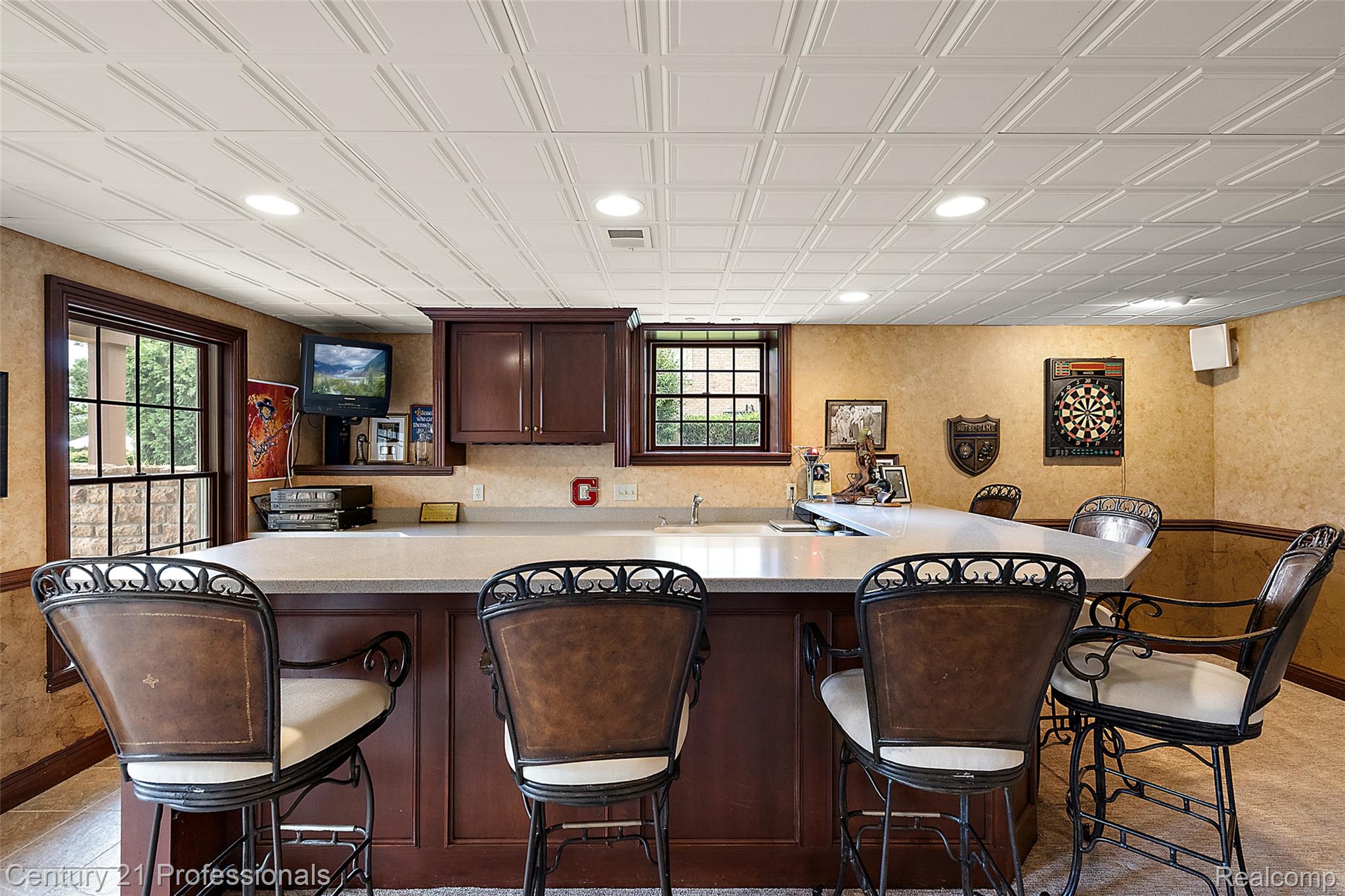 GrandBlanc, Michigan, 48439, United States, 4 Bedrooms Bedrooms, ,5 BathroomsBathrooms,Residential,For Sale,1980457