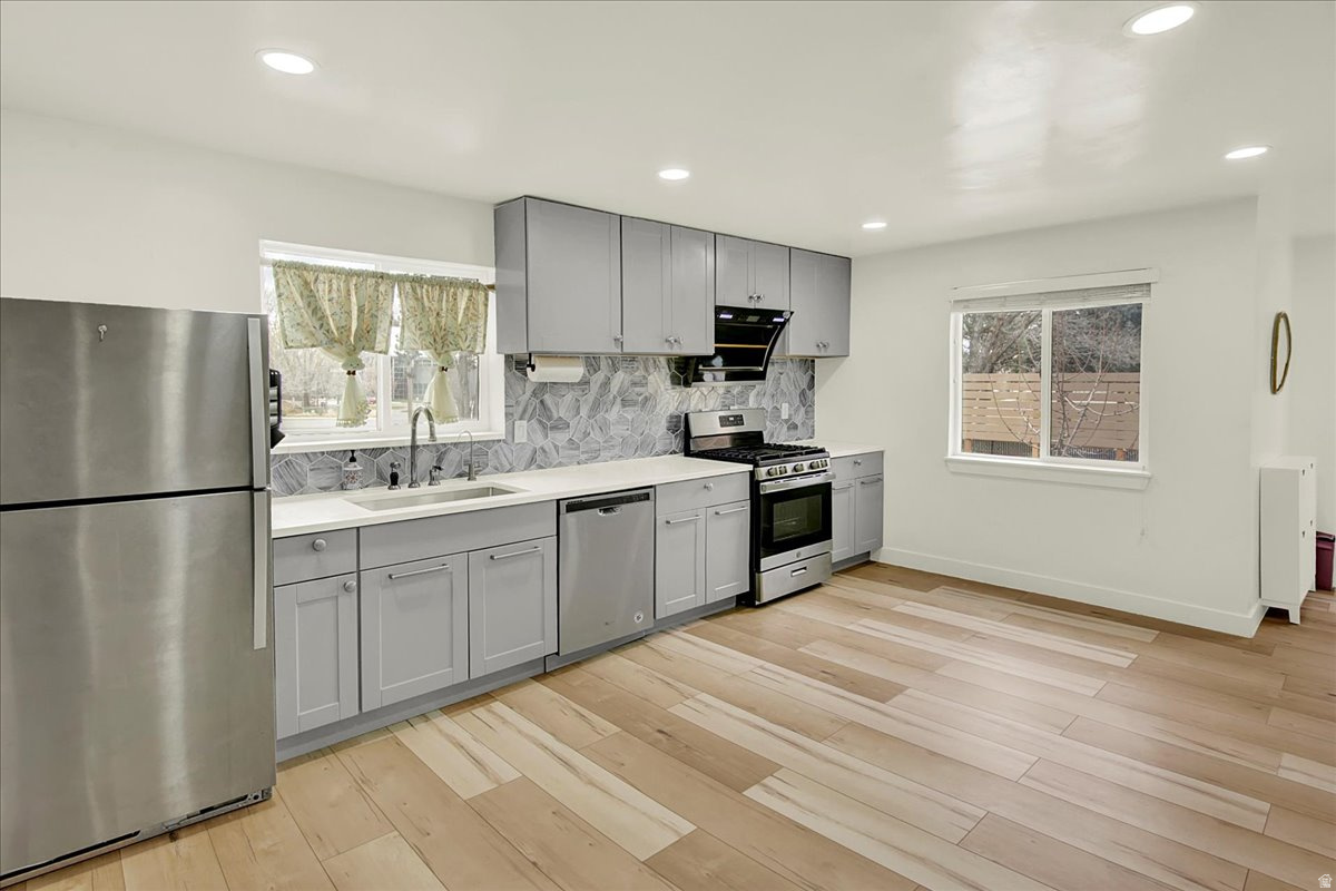 Sandy, Utah, 84094, United States, 4 Bedrooms Bedrooms, ,1 BathroomBathrooms,Residential,For Sale,2001958