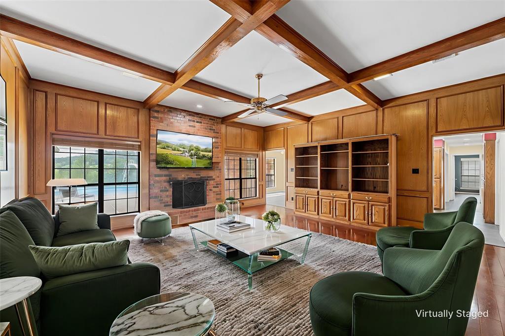 Woodway, Texas, 76712, United States, 5 Bedrooms Bedrooms, ,3 BathroomsBathrooms,Residential,For Sale,1890090