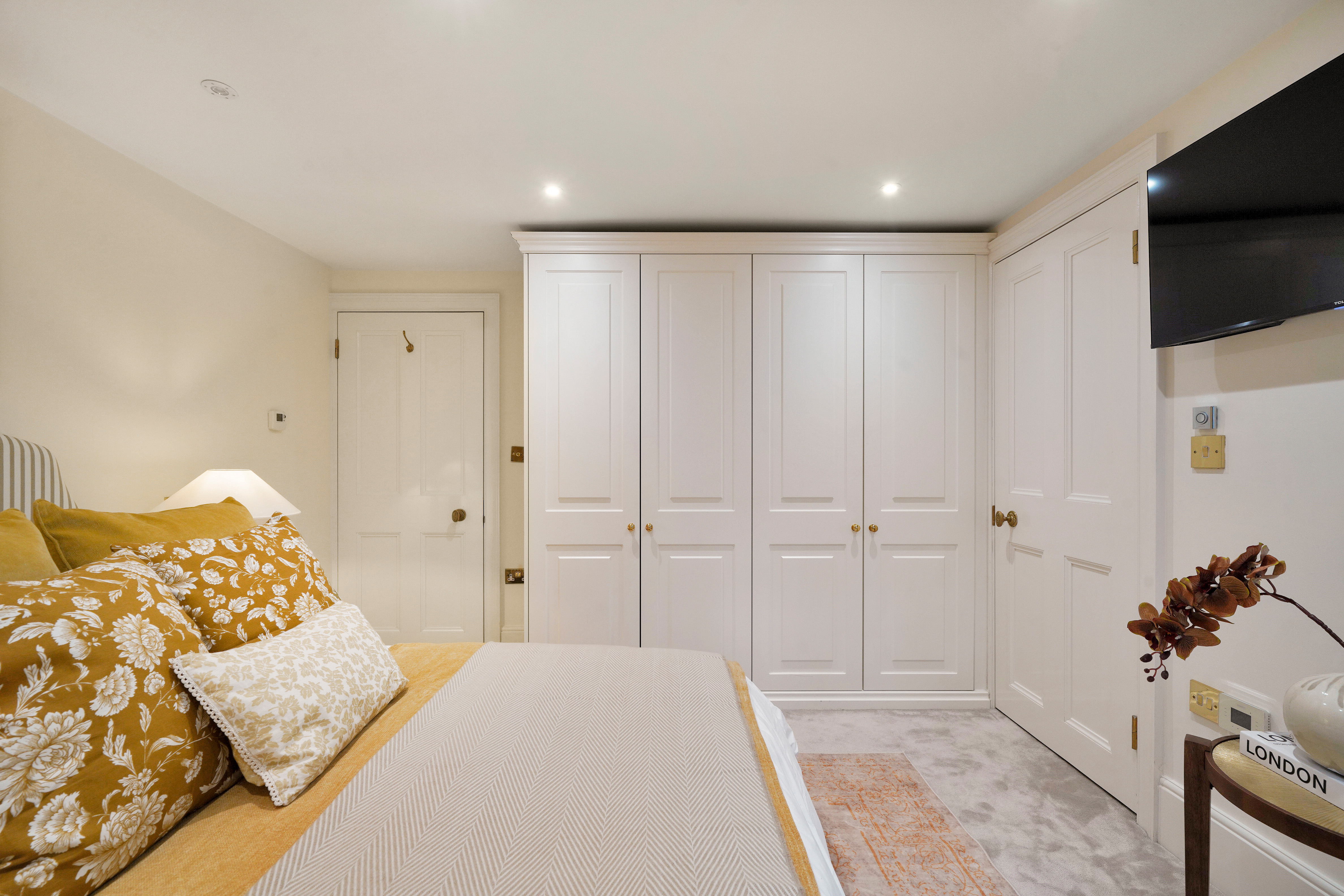  A Five-Storey Knightsbridge Townhouse Overlooking a Leafy Garden Square - 物件實景