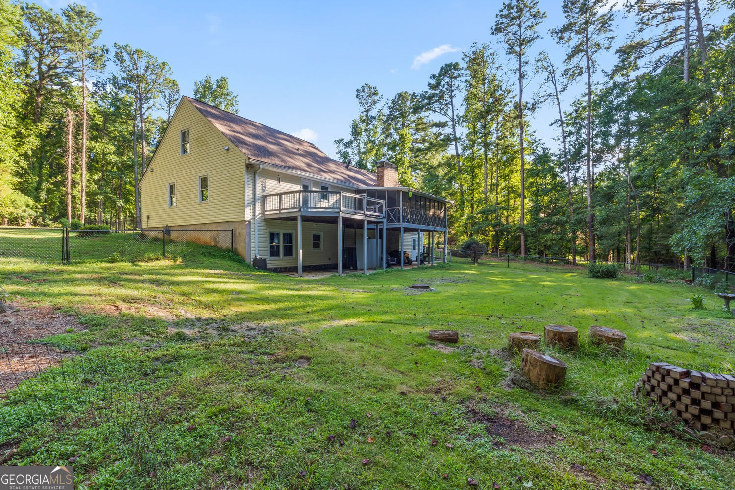Fayetteville, Georgia, 30215, United States, 5 Bedrooms Bedrooms, ,3 BathroomsBathrooms,Residential,For Sale,1908173