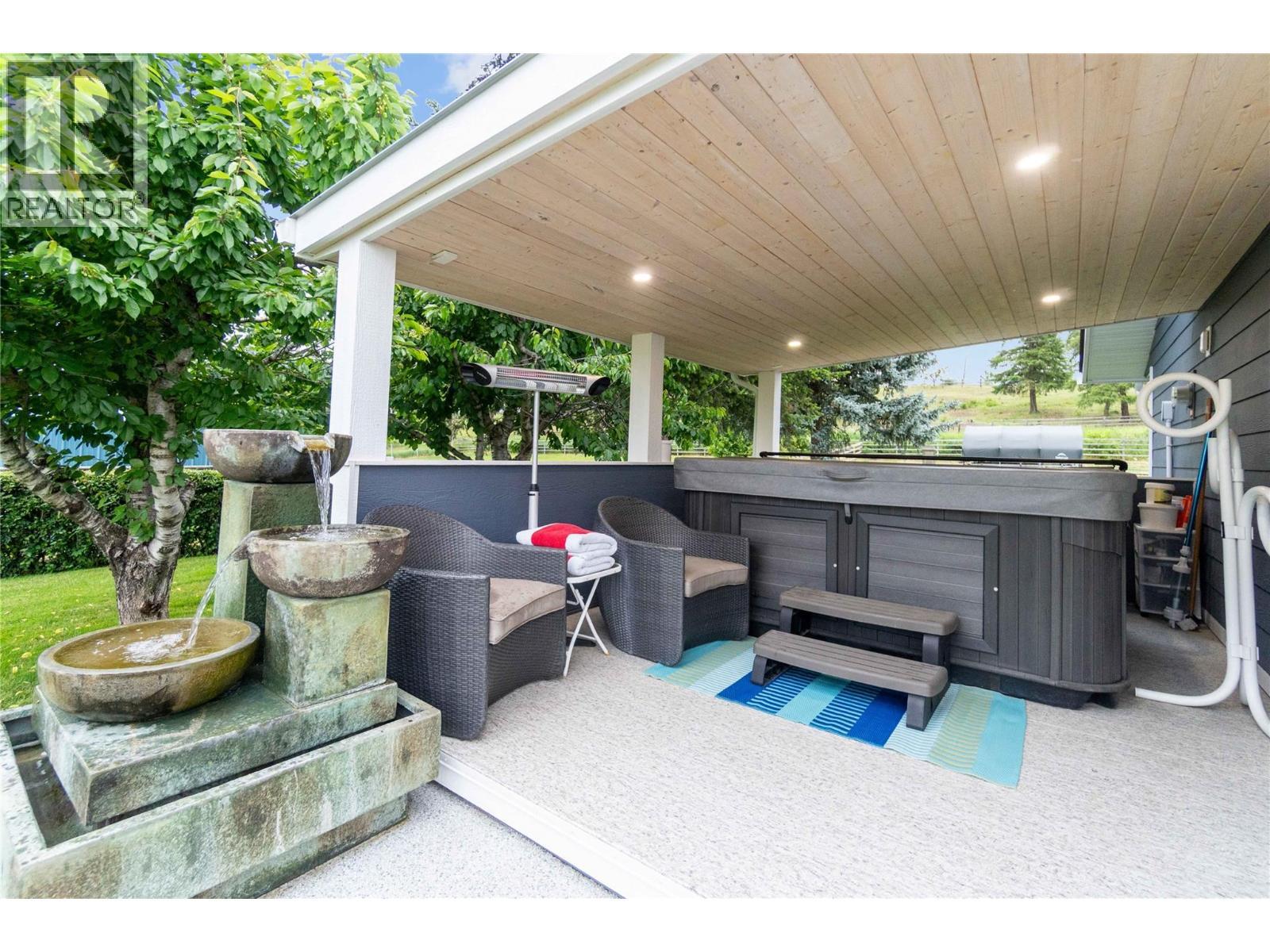 ARMSTRONG, British Columbia, V4Y 0V5, CA, 3 Bedrooms Bedrooms, ,2 BathroomsBathrooms,Residential,For Sale,1947955