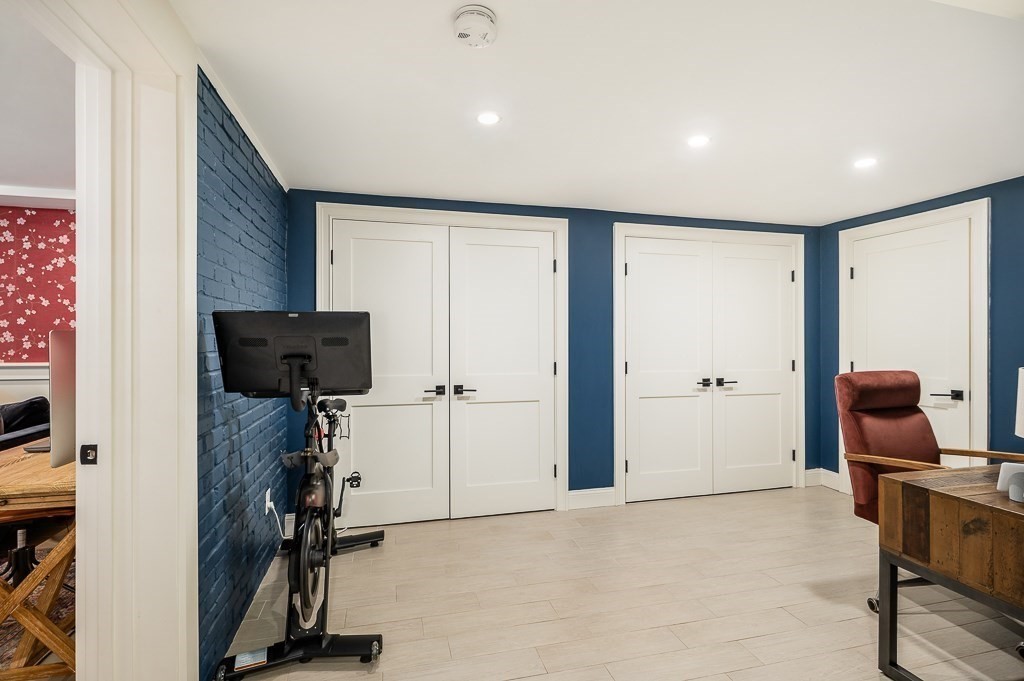 Manchester, Massachusetts, 01944, United States, 4 Bedrooms Bedrooms, ,3 BathroomsBathrooms,Residential,For Sale,1938822