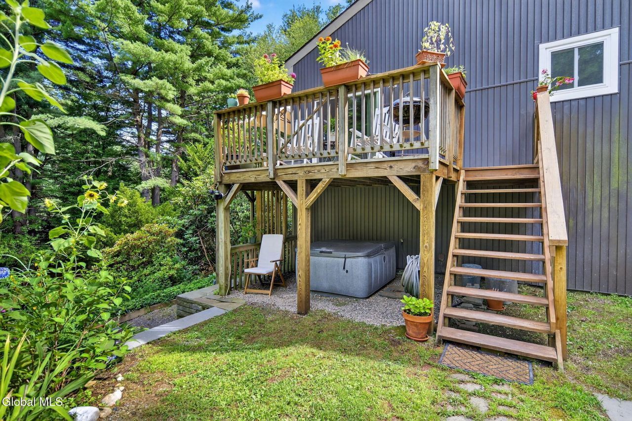 Valatie, New York, 12184, United States, 5 Bedrooms Bedrooms, ,3 BathroomsBathrooms,Residential,For Sale,1924980
