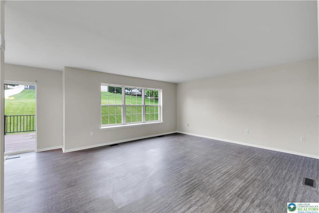 Northampton, Pennsylvania, 18067, United States, 3 Bedrooms Bedrooms, ,3 BathroomsBathrooms,Residential,For Sale,2049020