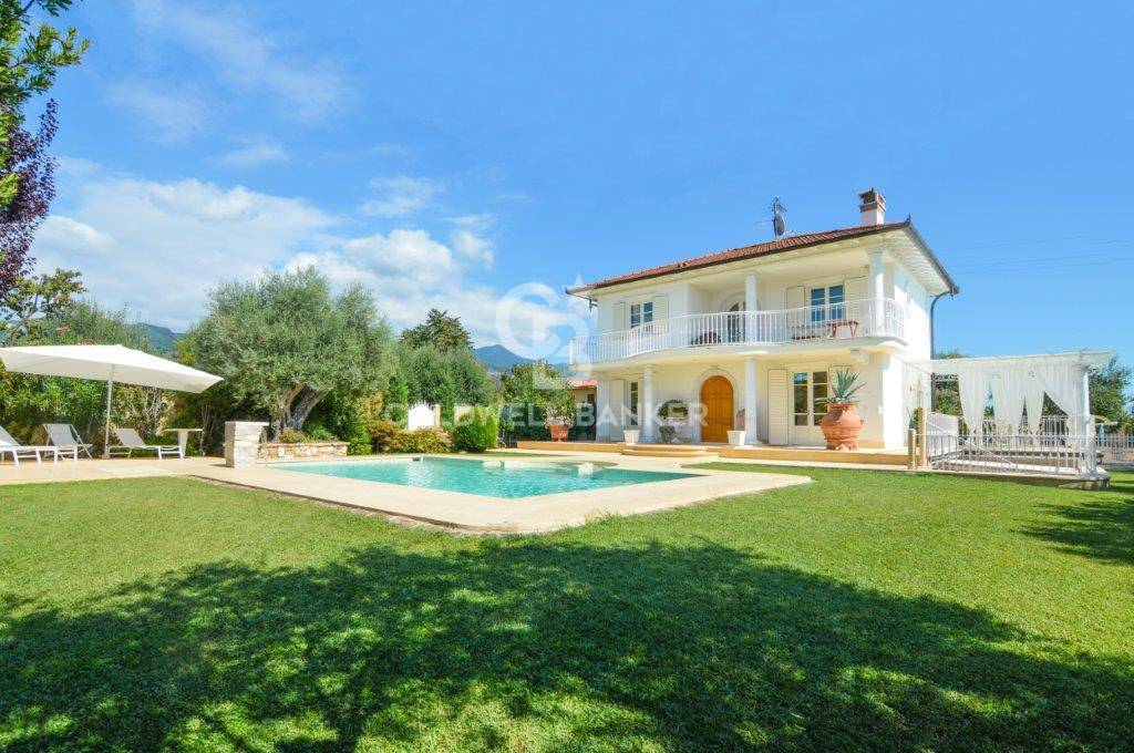 via vaiana, Pietrasanta, Lucca, 55045, IT, 5 Bedrooms Bedrooms, ,6 BathroomsBathrooms,Residential,For Sale,via vaiana,1676903