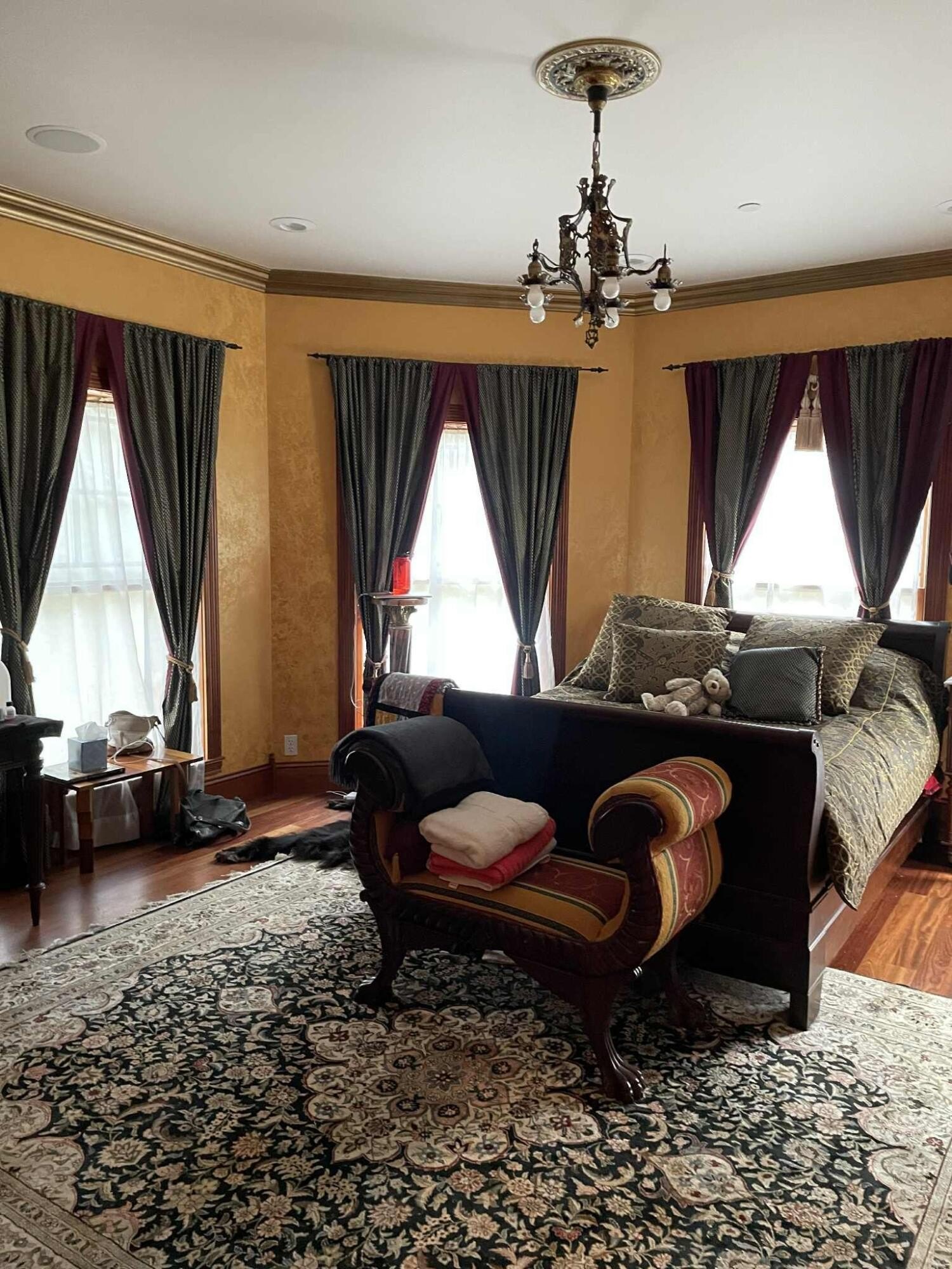 Selma, Oregon, 97538, United States, 4 Bedrooms Bedrooms, ,4 BathroomsBathrooms,Residential,For Sale,1981987