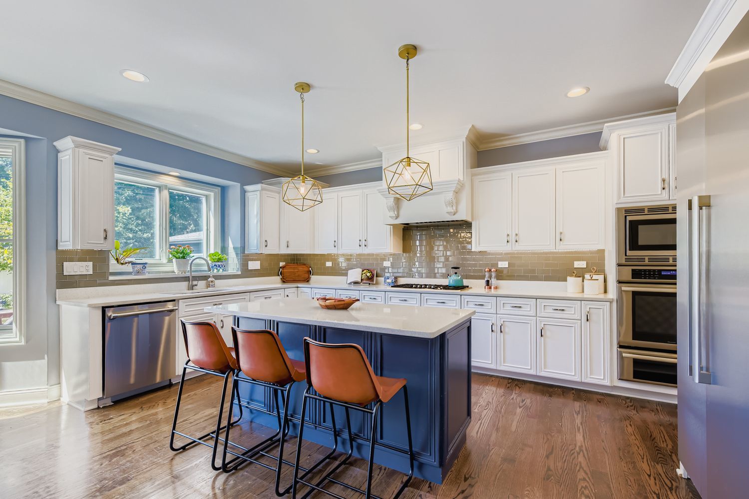 Elmhurst, Illinois, 60126, United States, 4 Bedrooms Bedrooms, ,5 BathroomsBathrooms,Residential,For Sale,1984205