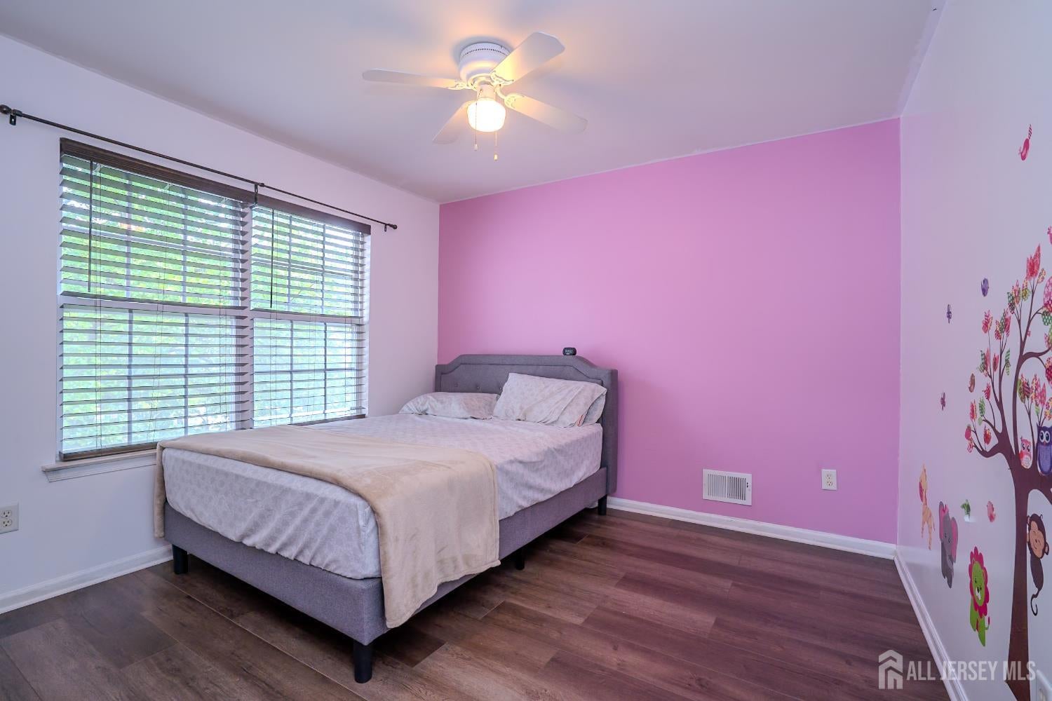 North Brunswick, New Jersey, 08902, United States, 3 Bedrooms Bedrooms, ,3 BathroomsBathrooms,Residential,For Sale,1982404