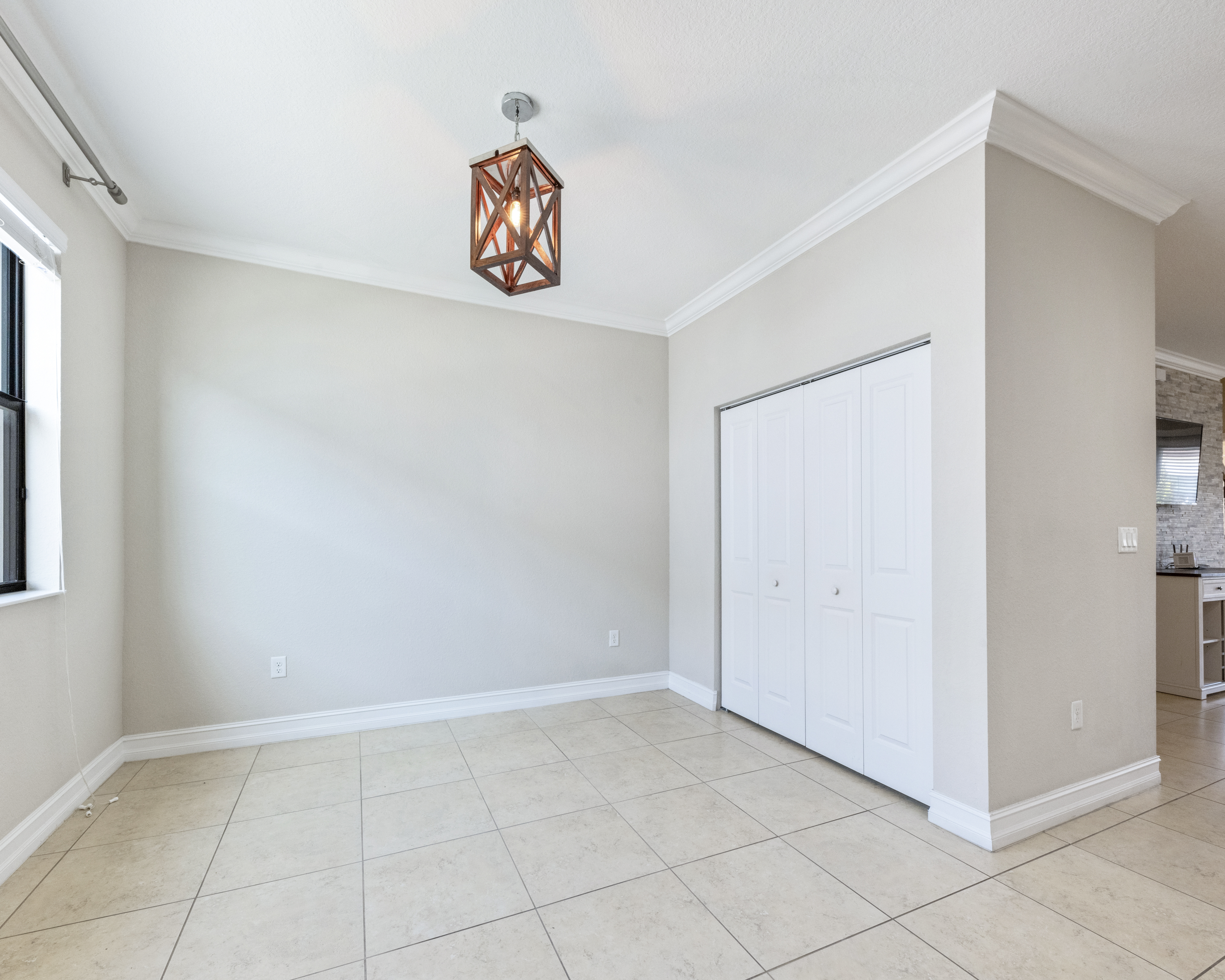  11348 SW 14th St, Pembroke Pines, FL, 33025 - 物件實景