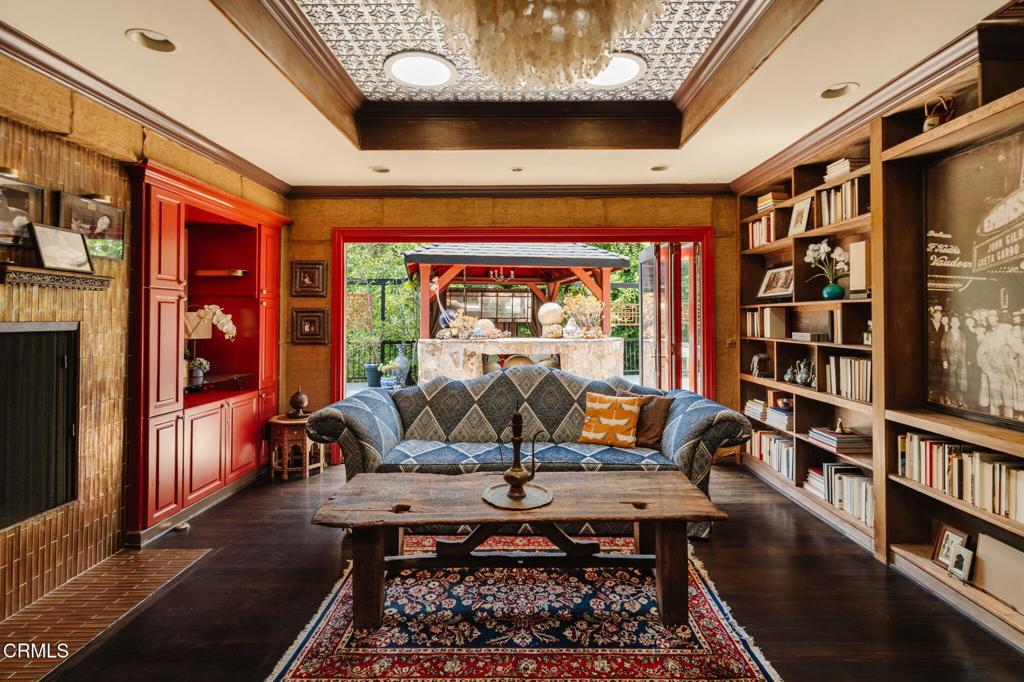 La Canada Flintridge, California, 91011, United States, 4 Bedrooms Bedrooms, ,3 BathroomsBathrooms,Residential,For Sale,1885342