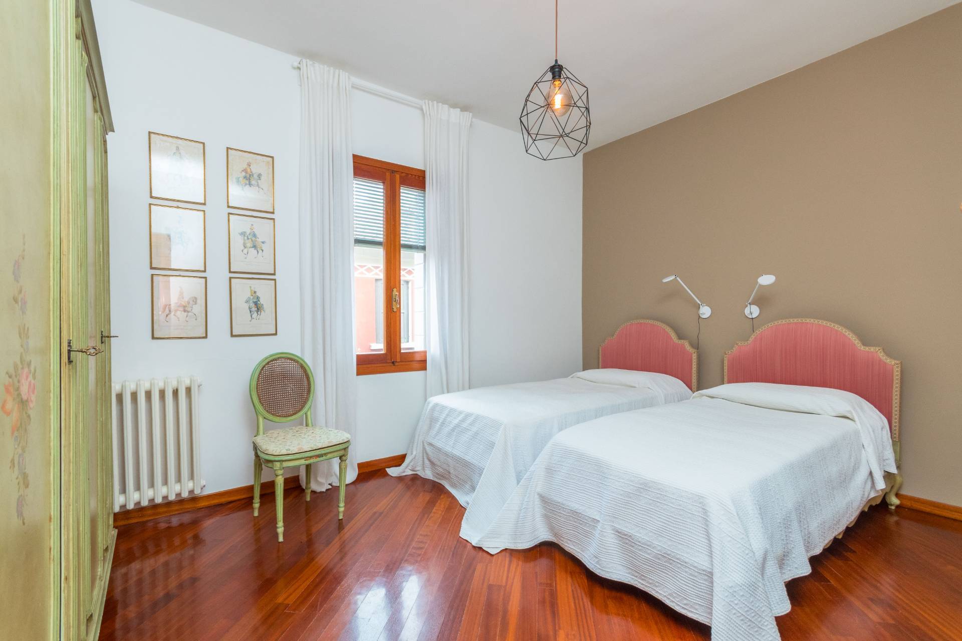 Venezia, Venezia, 30100, IT, 4 Bedrooms Bedrooms, ,2 BathroomsBathrooms,Residential,For Sale,1786336