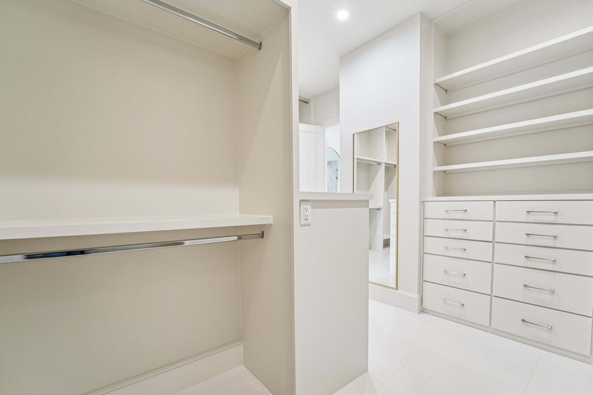  1306 Curtin Street - 物件實景