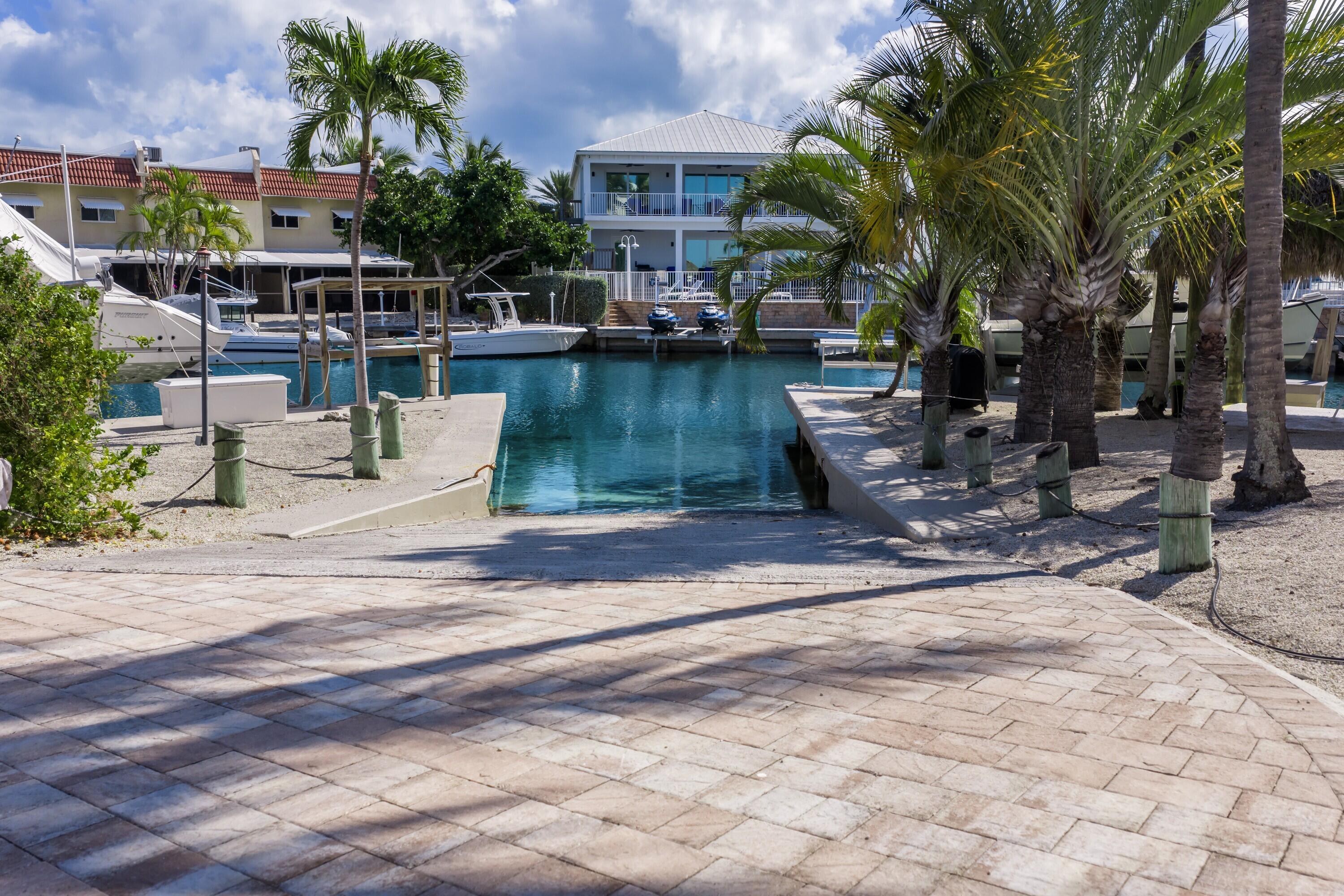 MARATHON, Florida, 33050, United States, 3 Bedrooms Bedrooms, ,2 BathroomsBathrooms,Residential,For Sale,2001809