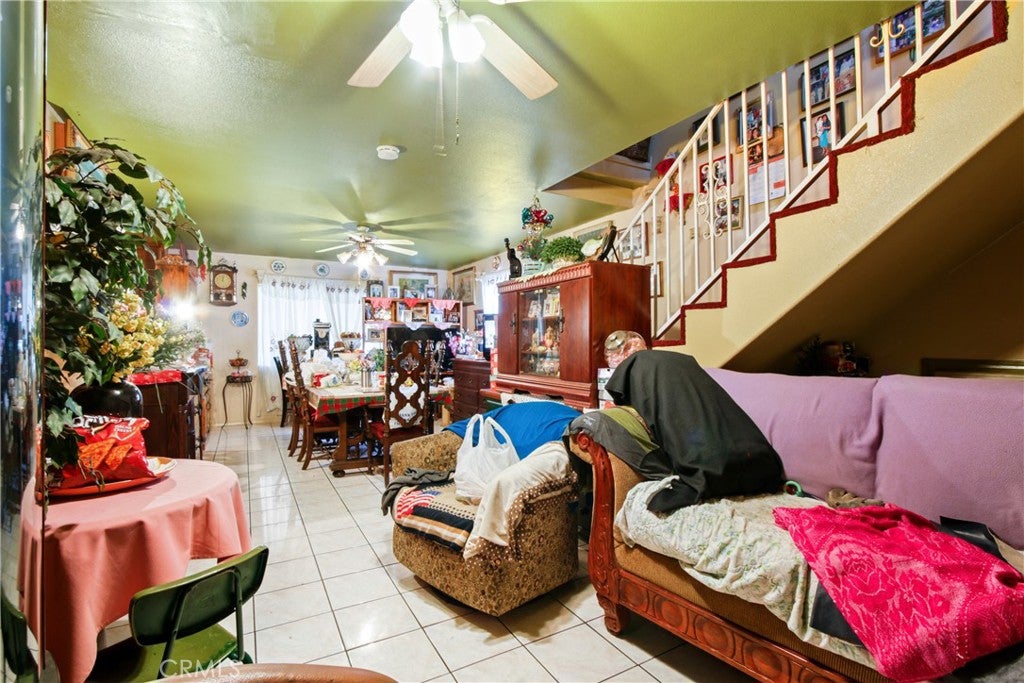 Los Angeles, California, 90003, United States, ,Residential,For Sale,1921001