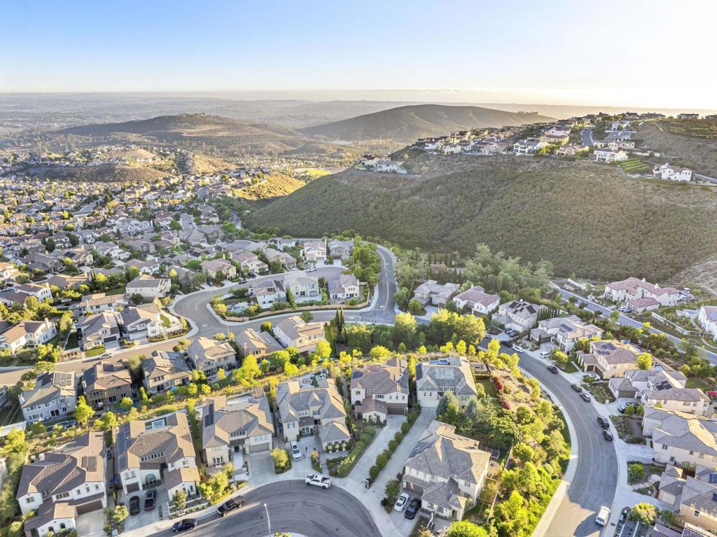 San Marcos, California, 92078, United States, 5 Bedrooms Bedrooms, ,5 BathroomsBathrooms,Residential,For Sale,1926310