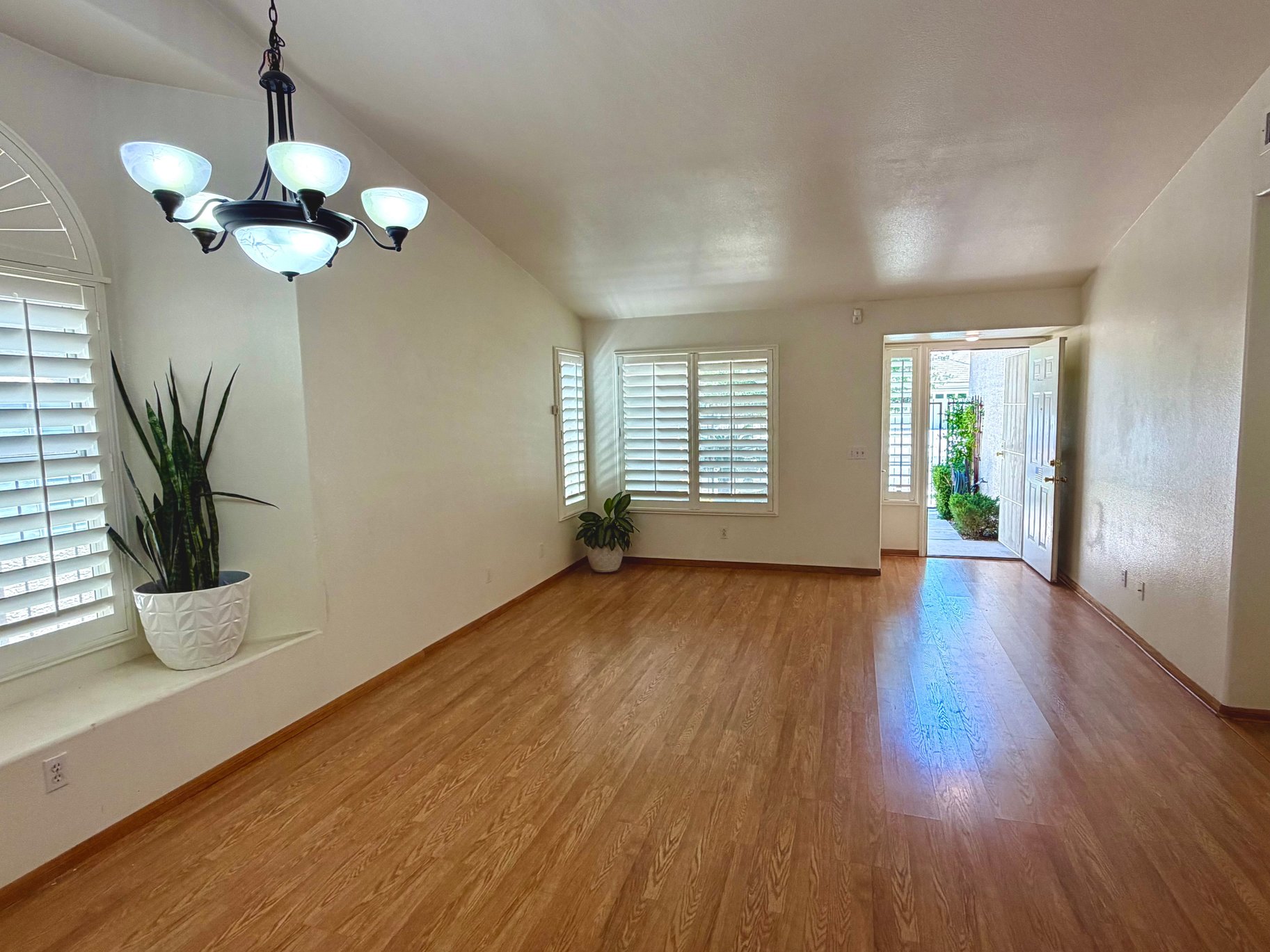  GREAT LOCATION MOVE-IN READY IN SUMMERLIN NORTH - 物件實景