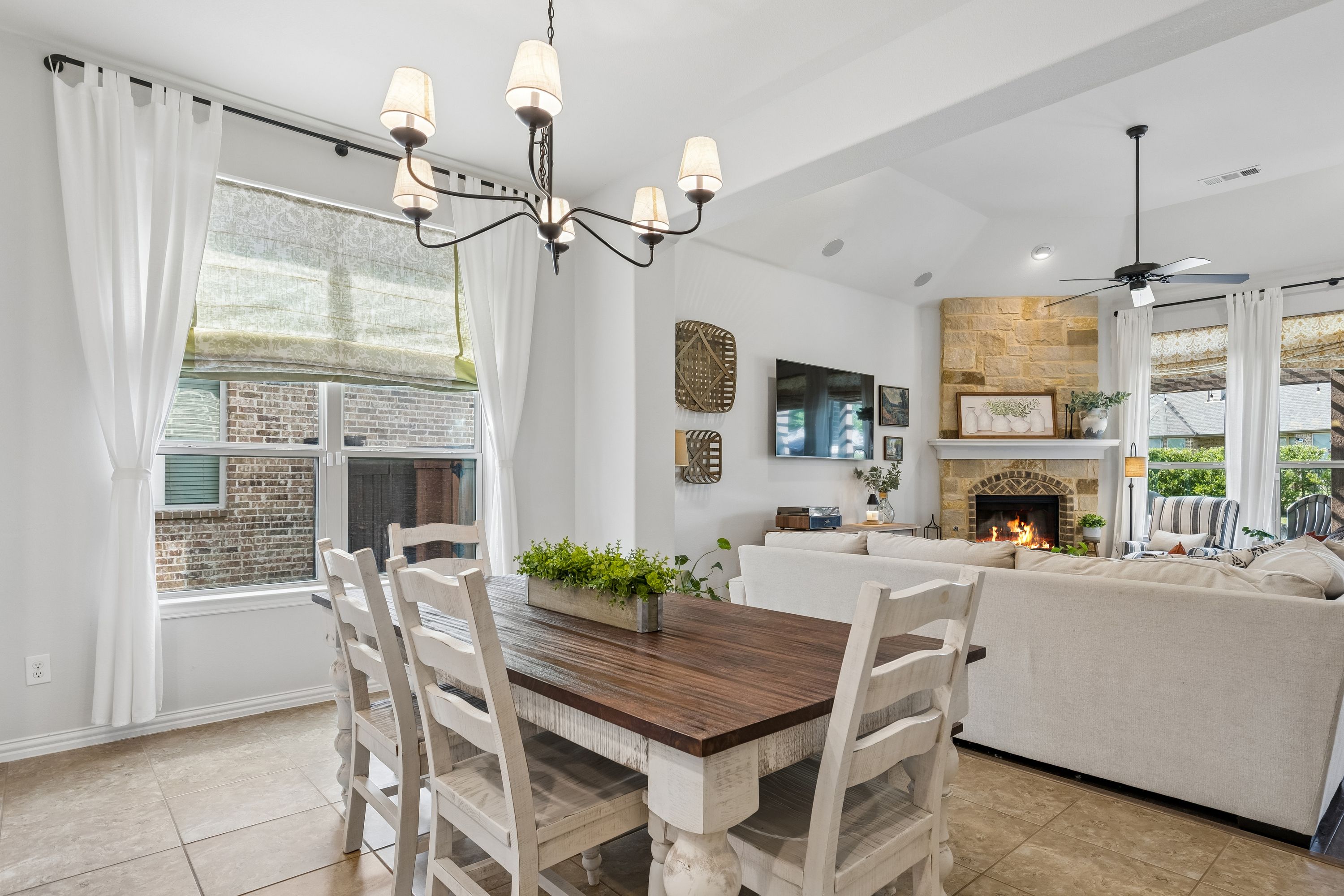  A Home That Connects You to Trail, Nature, and Everyday Ease - 物件實景