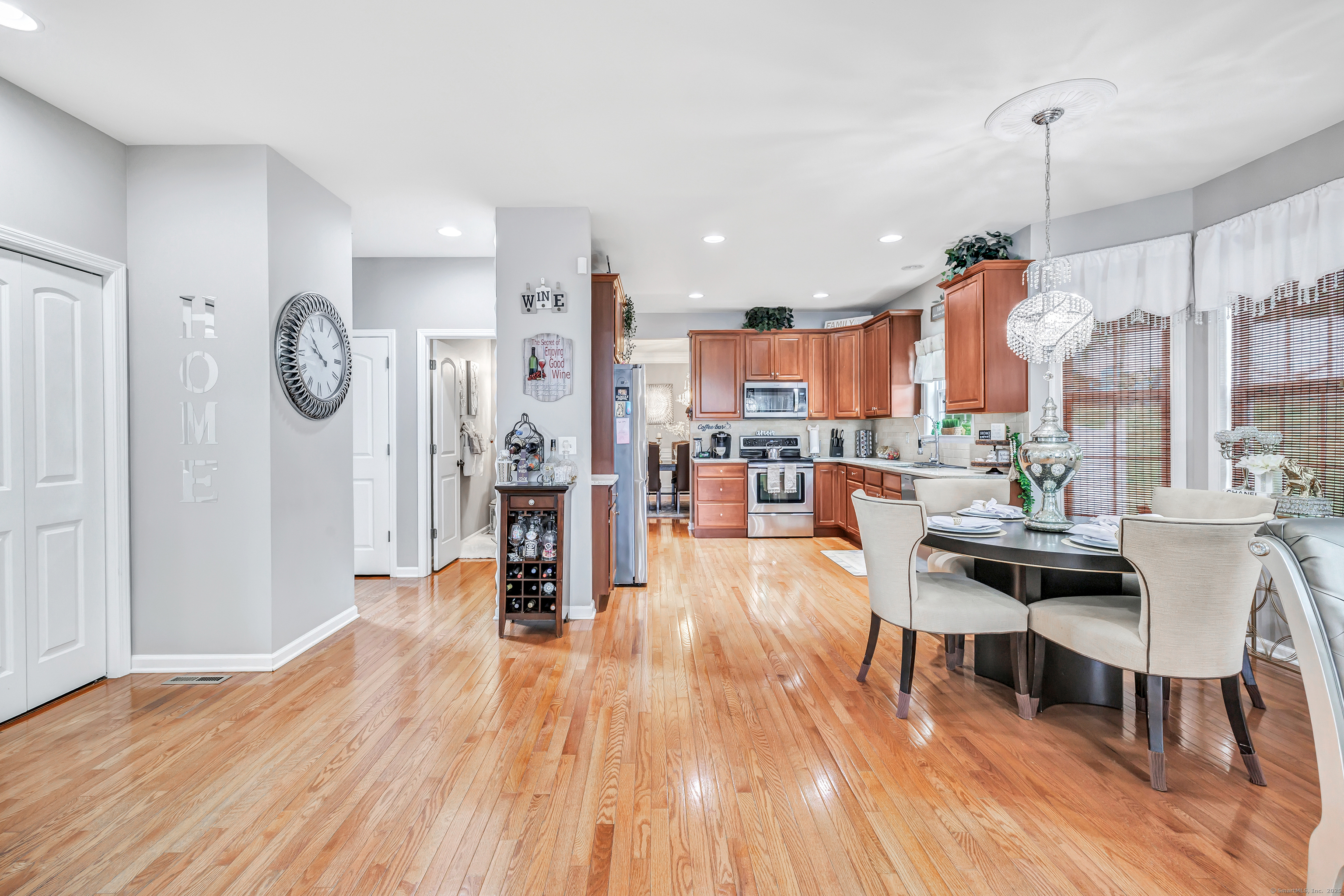 Seymour, Connecticut, 06483, United States, 4 Bedrooms Bedrooms, ,3 BathroomsBathrooms,Residential,For Sale,1906735