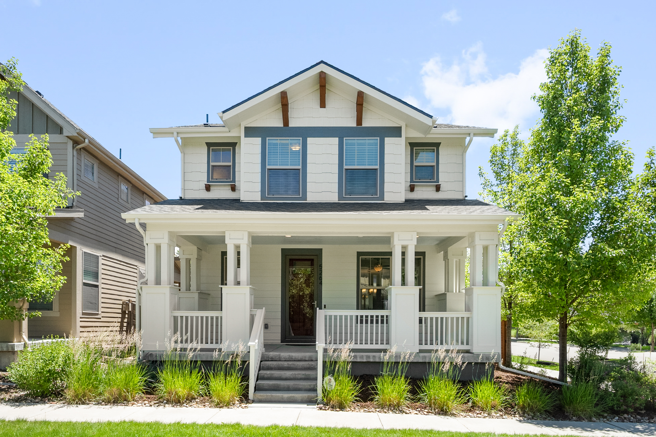  Charming Craftsman-style Residence - 物件實景