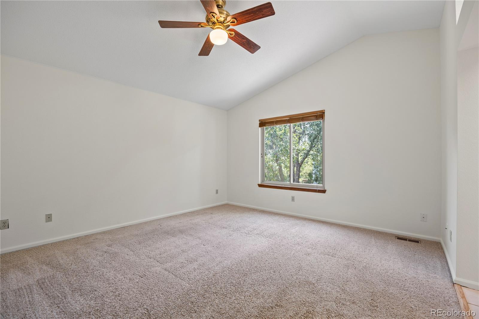 Highlands Ranch, Colorado, 80126, United States, 4 Bedrooms Bedrooms, ,3 BathroomsBathrooms,Residential,For Sale,1883252