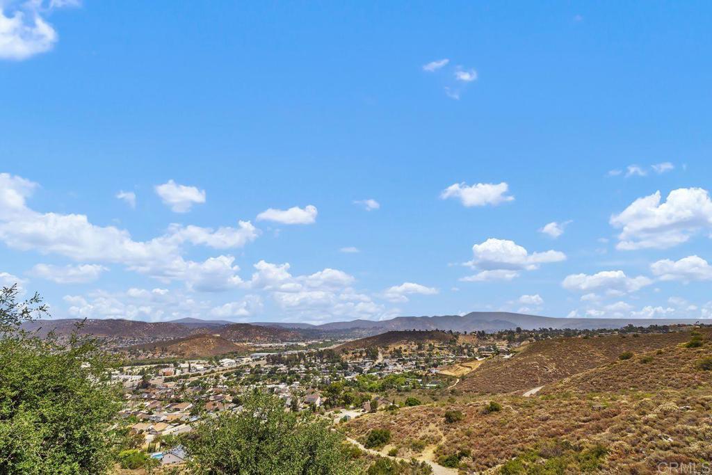 Santee, California, 92071, United States, 3 Bedrooms Bedrooms, ,4 BathroomsBathrooms,Residential,For Sale,1907721