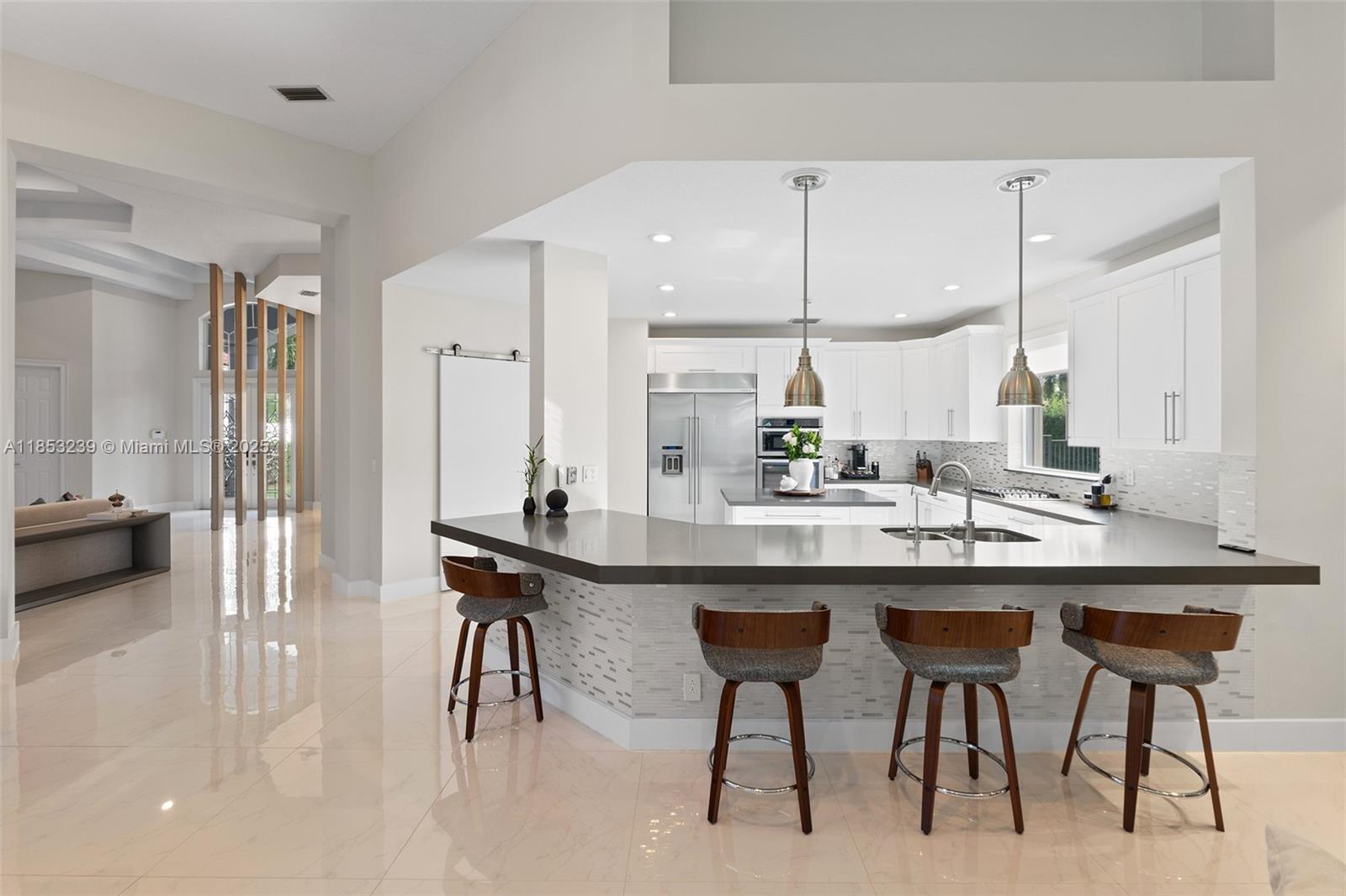 Weston, Florida, 33327, United States, 5 Bedrooms Bedrooms, ,6 BathroomsBathrooms,Residential,For Sale,1919791