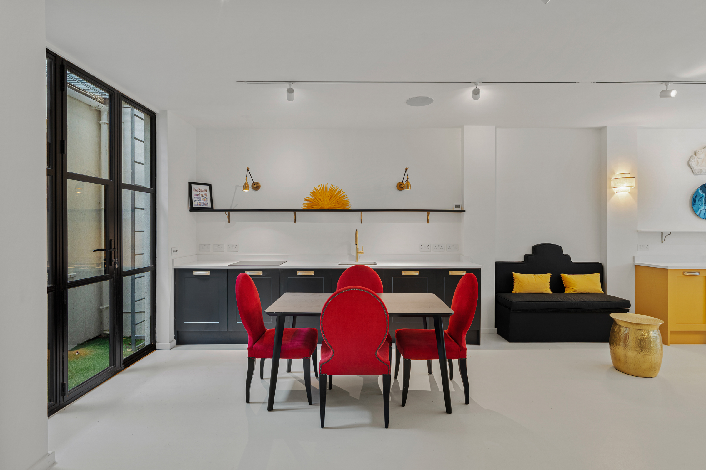  Beautifully Finished Victorian Townhouse Moments from High Street Kensington - 物件實景