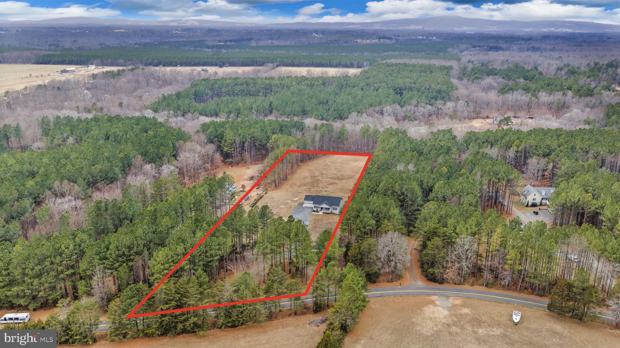 Unionville, Virginia, 22567, United States, 3 Bedrooms Bedrooms, ,2 BathroomsBathrooms,Residential,For Sale,2009103