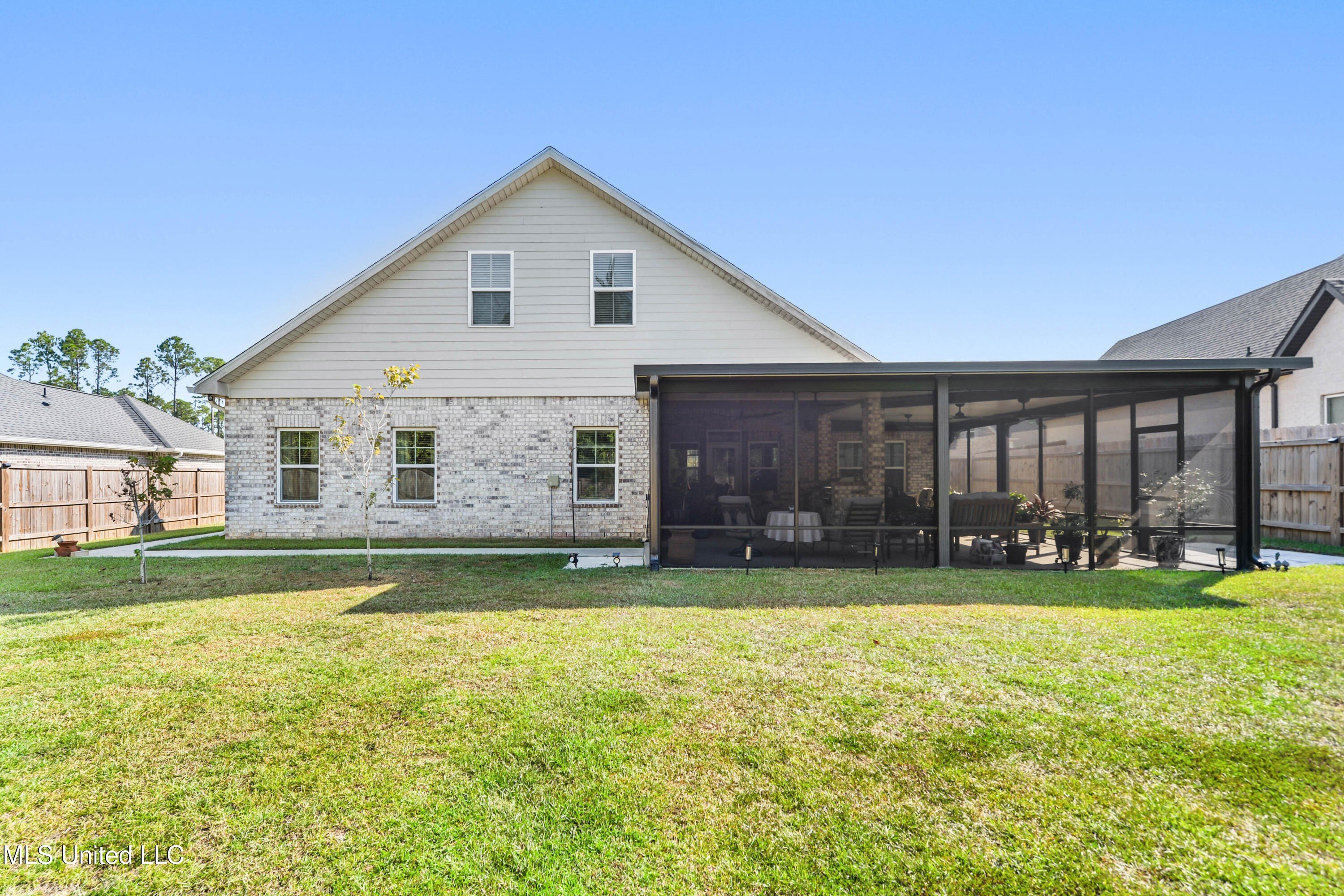 Gulfport, Mississippi, 39503, United States, 5 Bedrooms Bedrooms, ,3 BathroomsBathrooms,Residential,For Sale,1979883