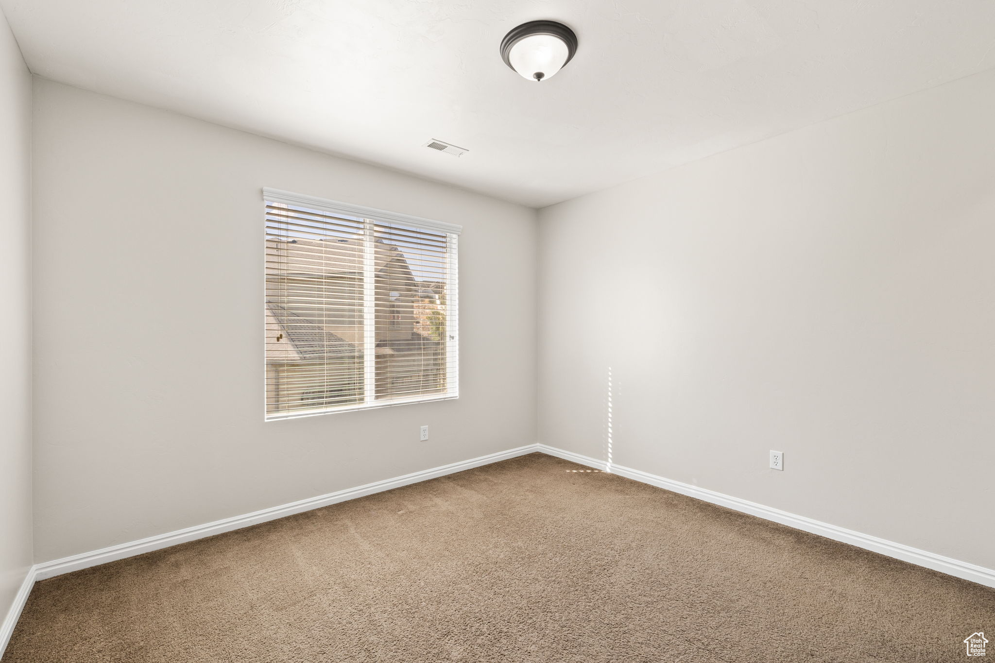 Saratoga Springs, Utah, 84045, United States, 4 Bedrooms Bedrooms, ,3 BathroomsBathrooms,Residential,For Sale,1906604
