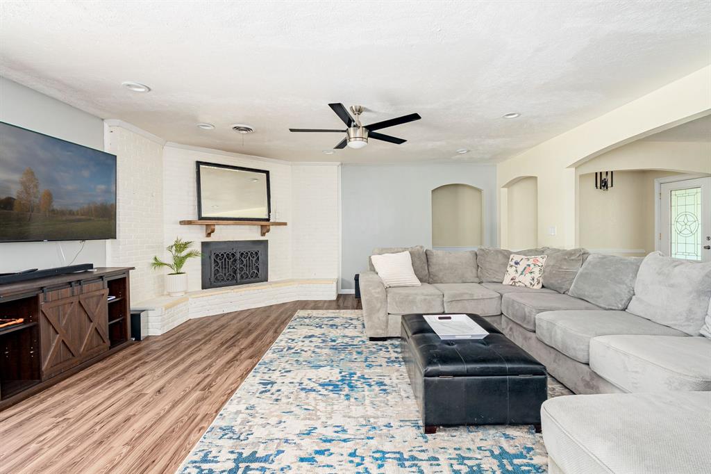 Lucas, Texas, 75002, United States, 4 Bedrooms Bedrooms, ,3 BathroomsBathrooms,Residential,For Sale,1837017