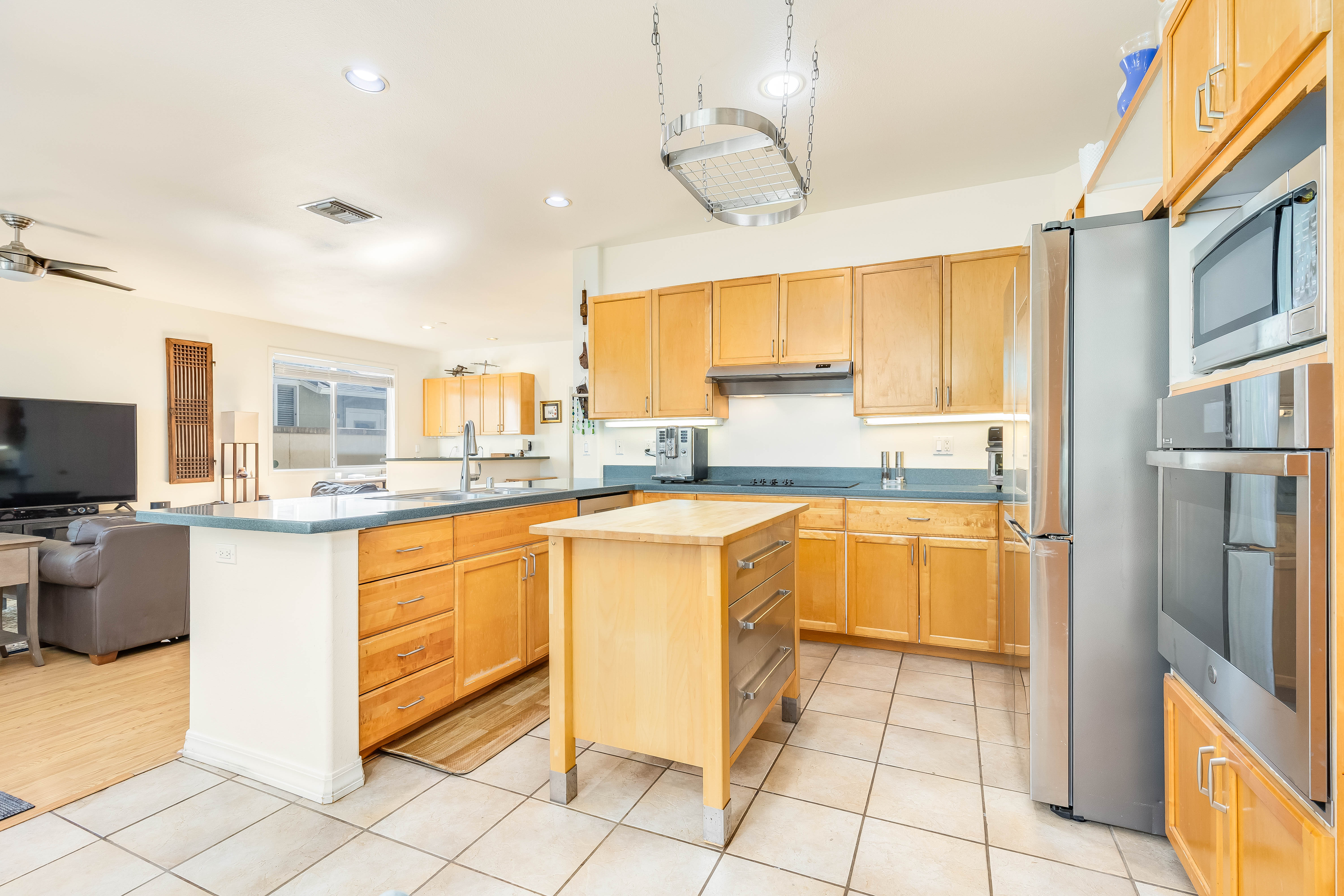 Ewa Beach, Hawaii, 96706, United States, 4 Bedrooms Bedrooms, ,3 BathroomsBathrooms,Residential,For Sale,2006596