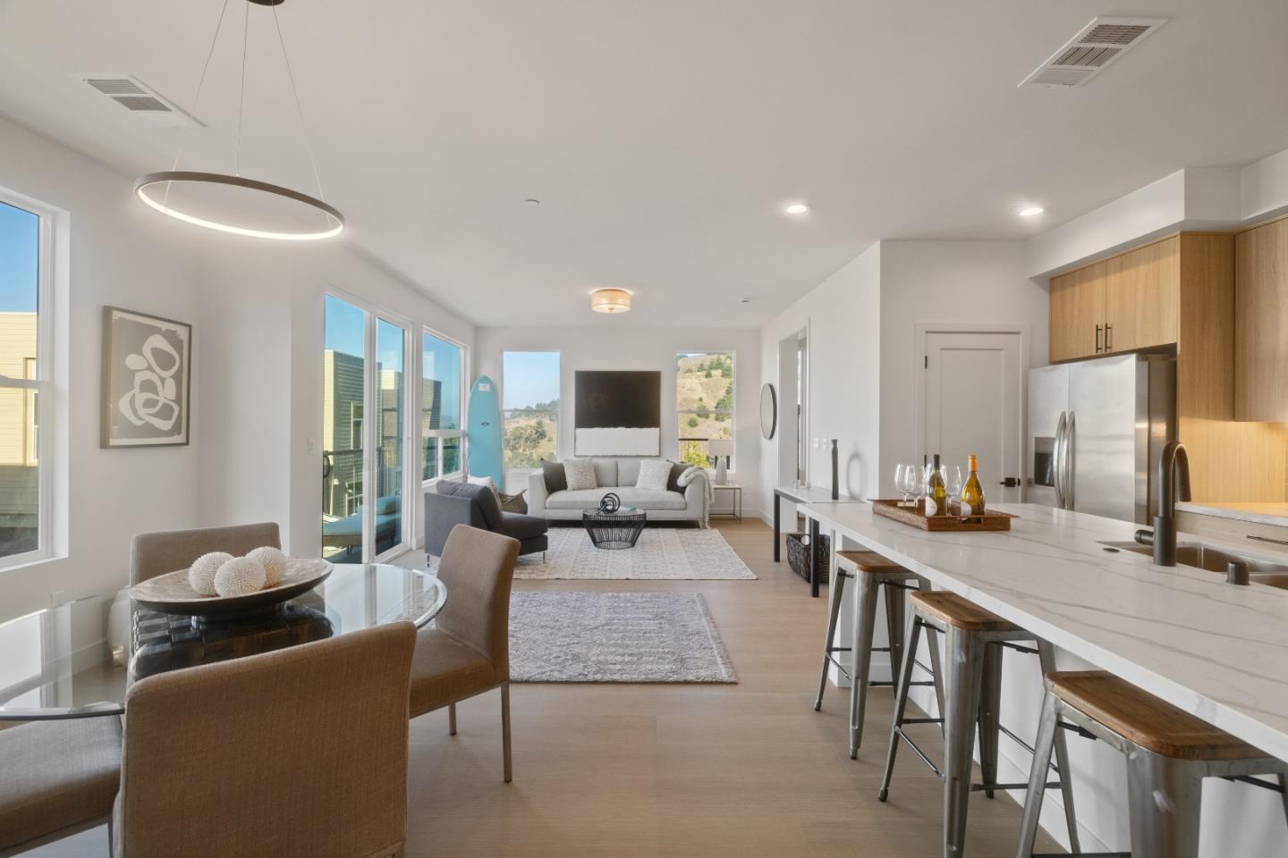 Pacifica, California, 94044, United States, 4 Bedrooms Bedrooms, ,4 BathroomsBathrooms,Residential,For Sale,2003276