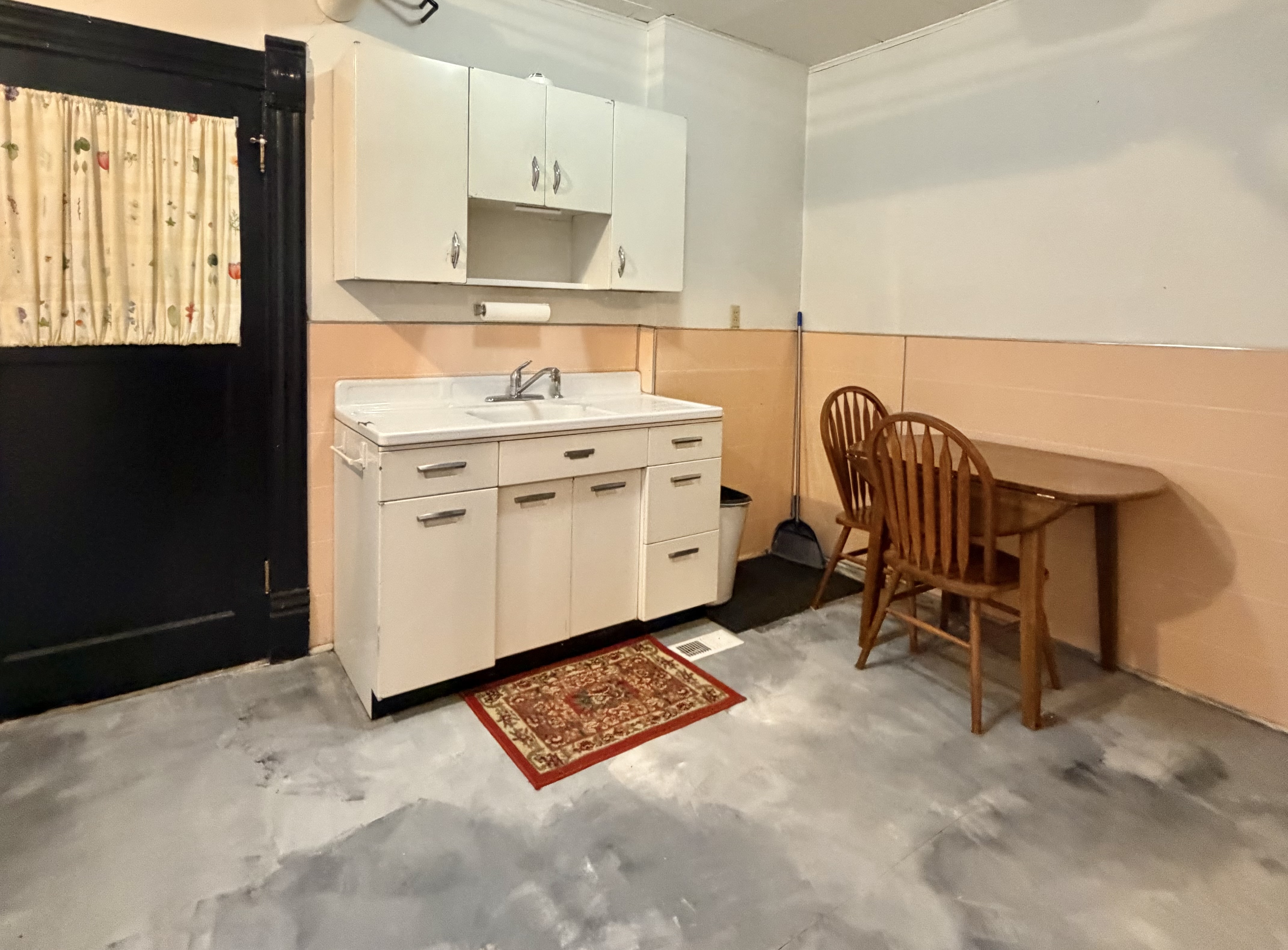 Butte, Montana, 59701, United States, 4 Bedrooms Bedrooms, ,4 BathroomsBathrooms,Residential,For Sale,1995407