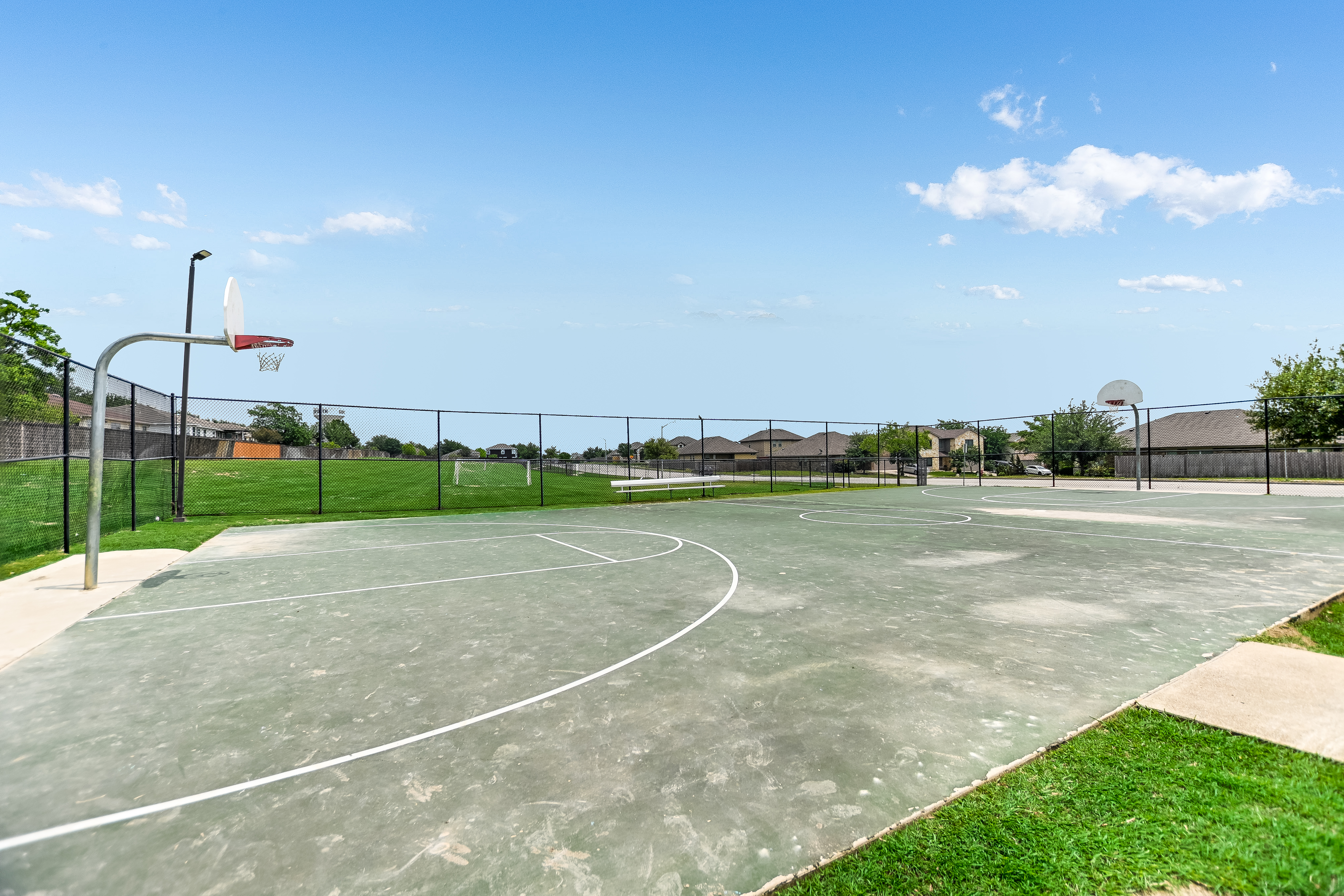  300 Wapiti Road, Buda, TX 78610 - 物件實景